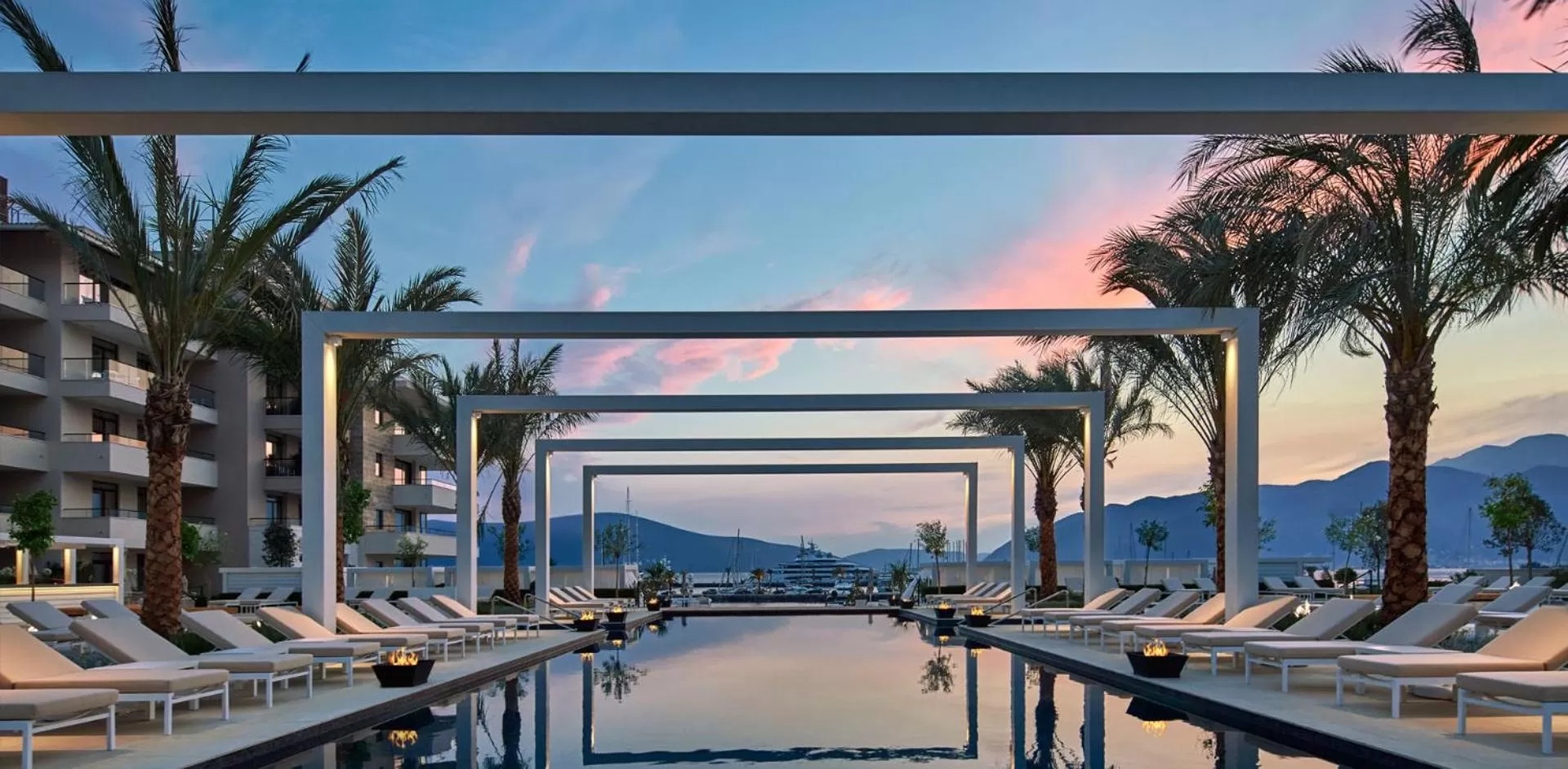 Swimming pool in Regent Porto Montenegro