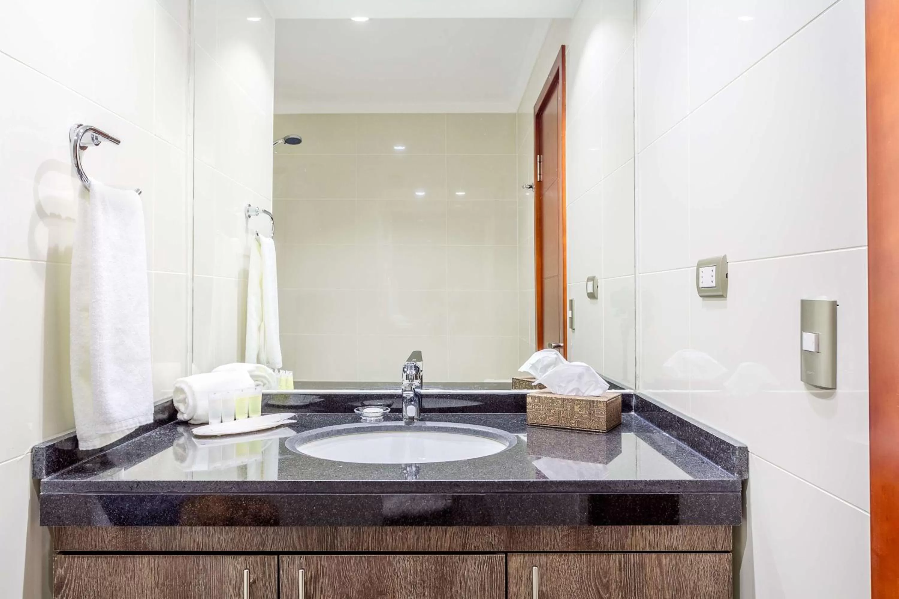 Photo of the whole room in Nobile Hotel Estación Central