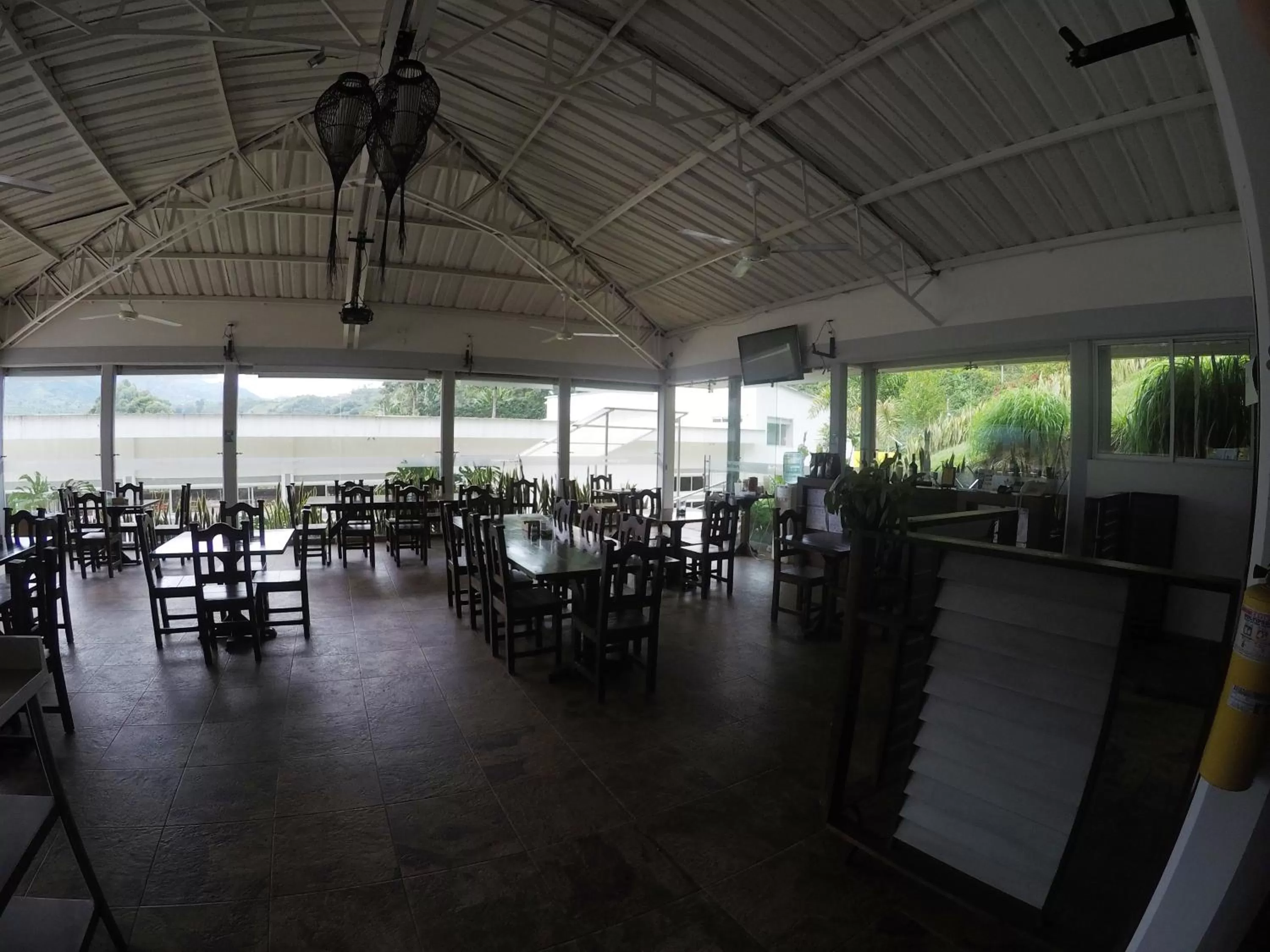 Restaurant/Places to Eat in Sky Club Eco Hotel