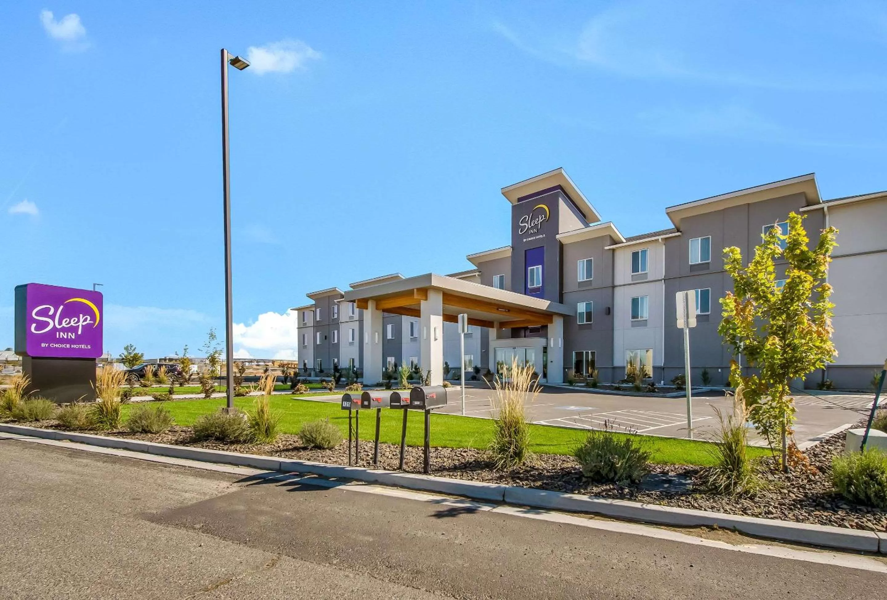 Property building in Sleep Inn Boardman