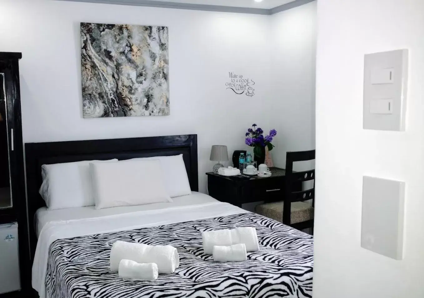 Business Queen Room in Bohol South Beach Hotel Business Queen Room in Bohol South Beach Hotel