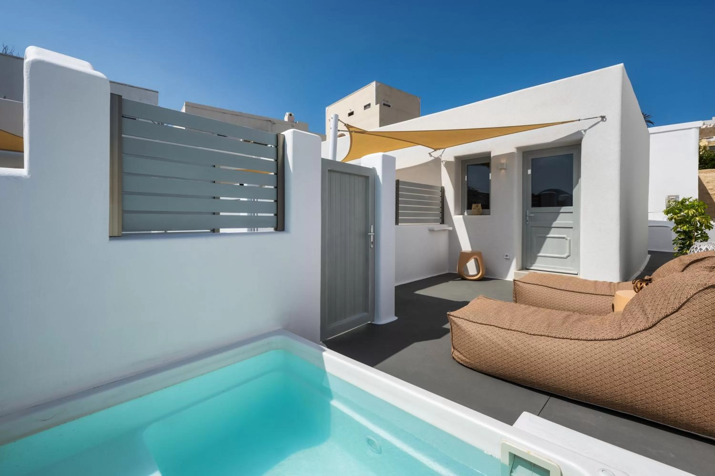 Balcony/Terrace in Hill Suites