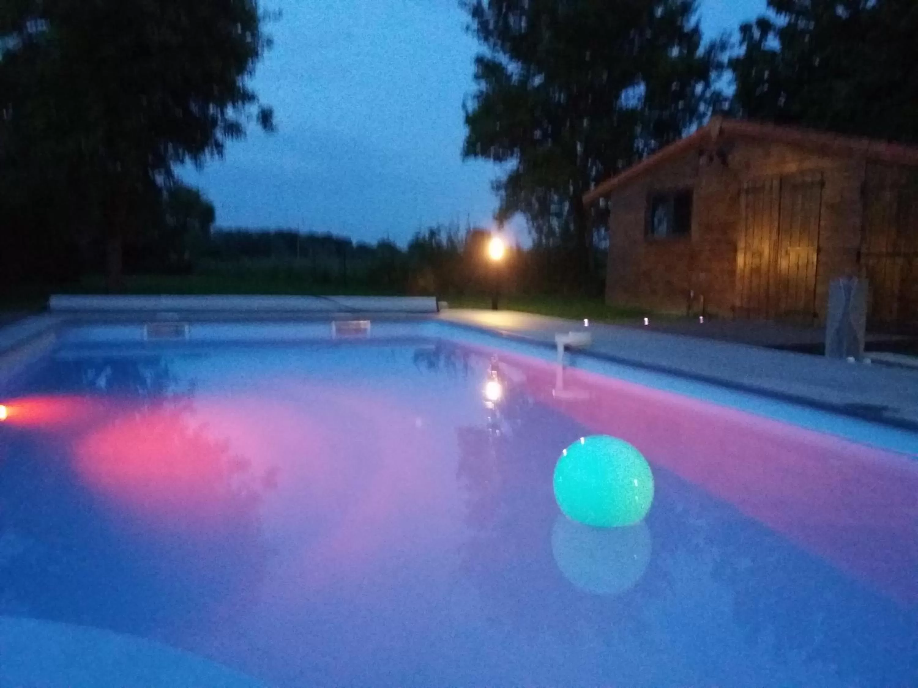 Swimming Pool in Secret d'une Nuit a vicq prės de valenciennes,onnaing,saint saulve avec piscine , jaccuzi