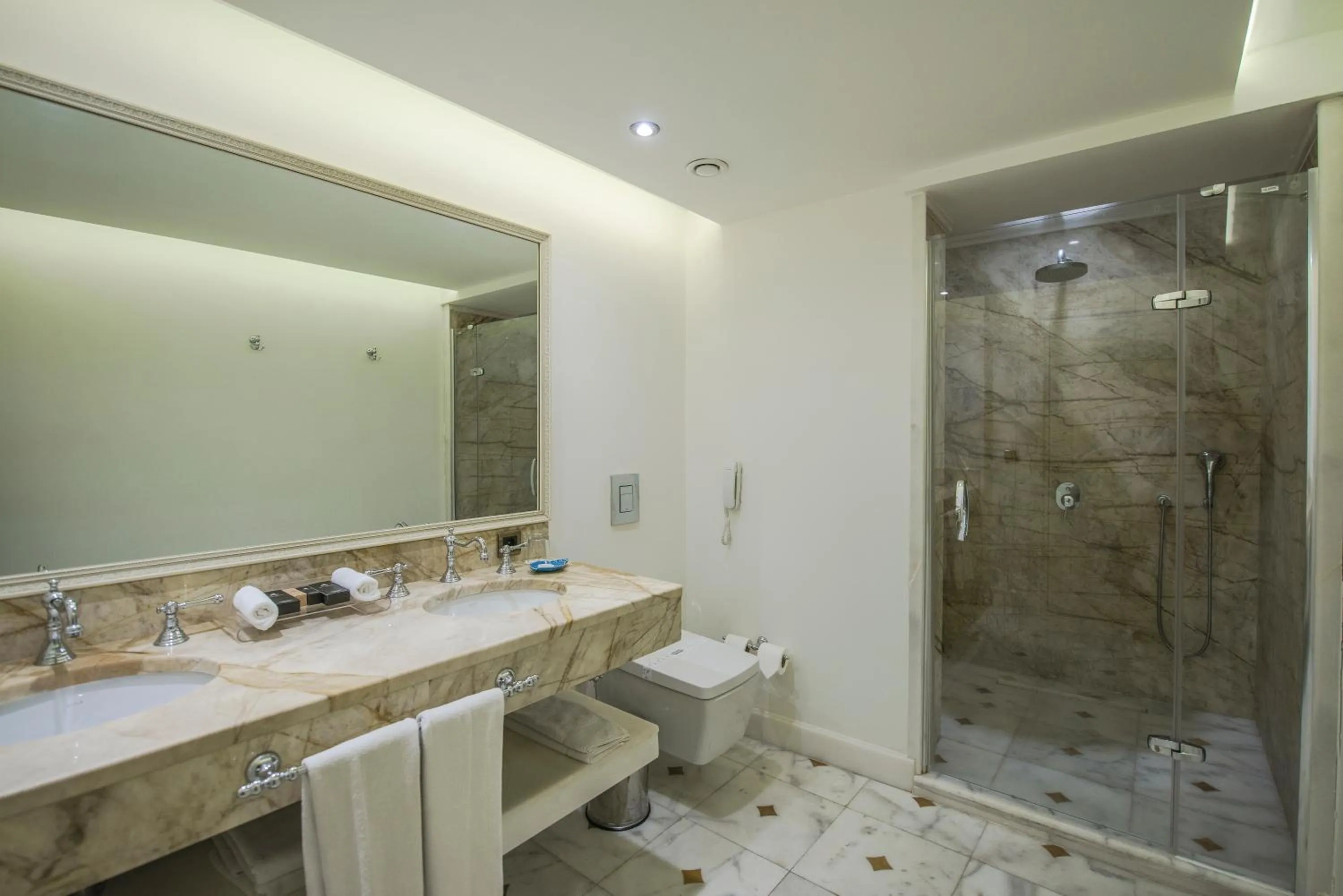 Bathroom in Casa Margot Hotel - Adults Only