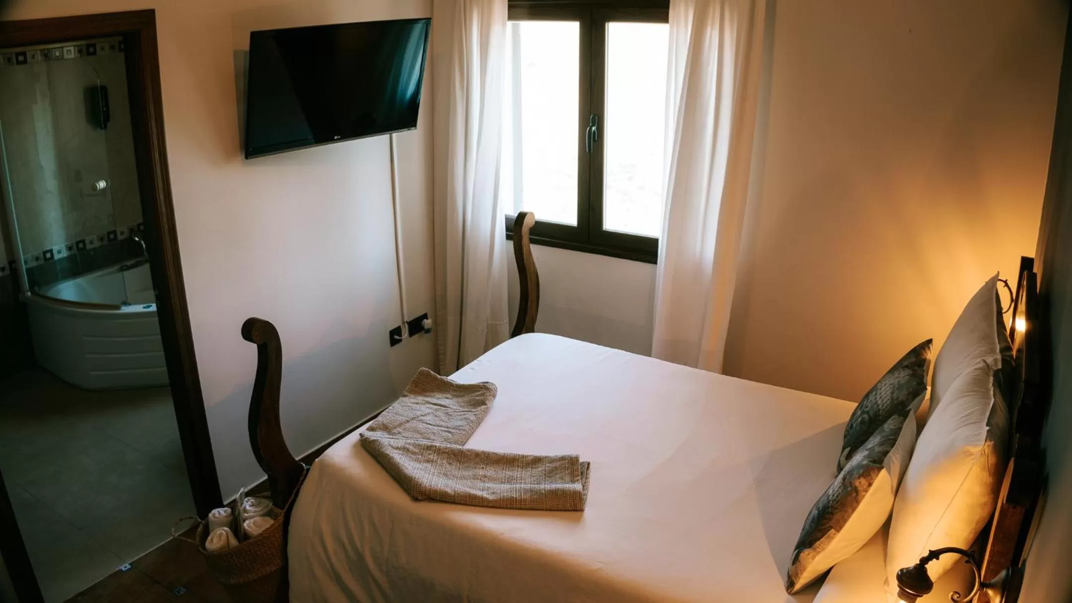 Bed in Hospedería Ballesteros