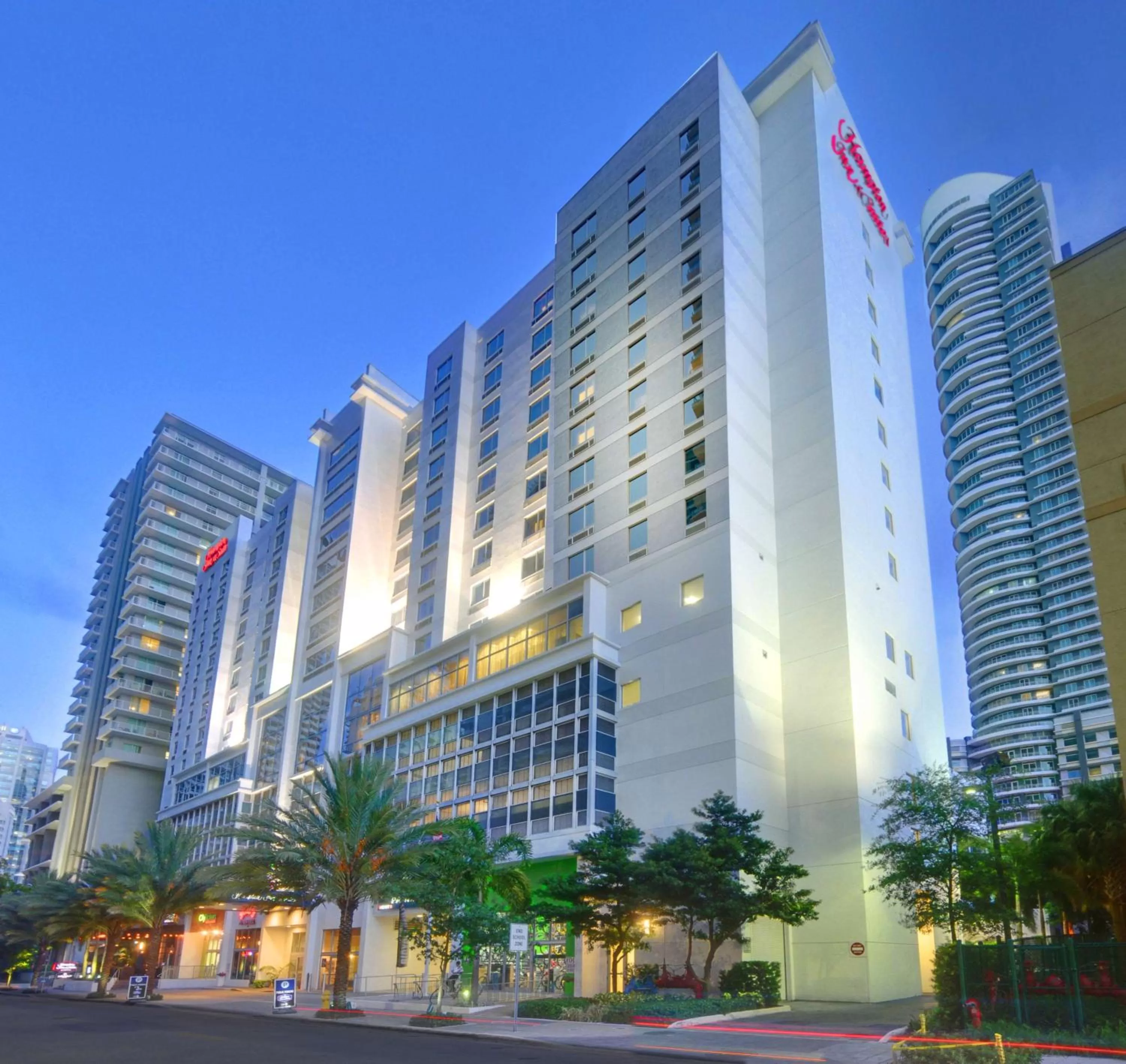 Property building in Hampton Inn & Suites by Hilton Miami Downtown/Brickell