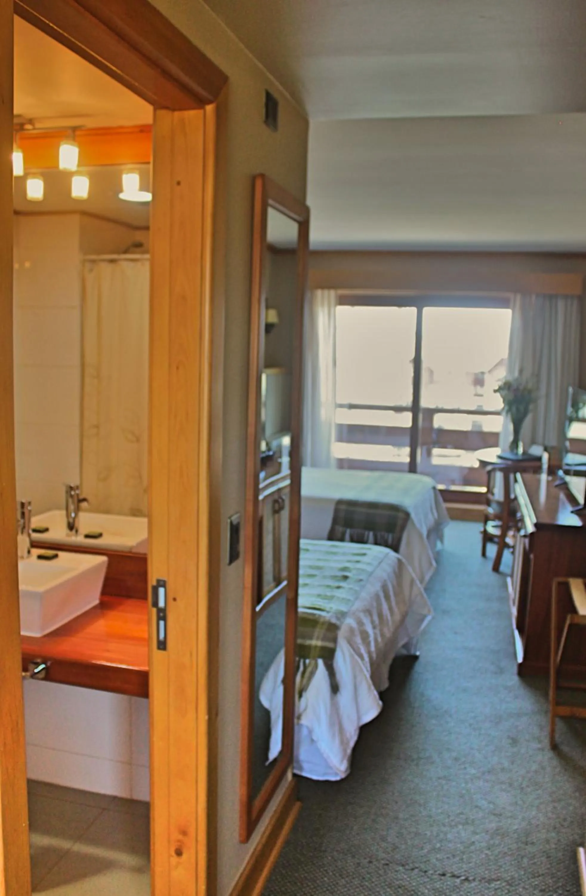 Photo of the whole room, Bed in Hotel Puelche