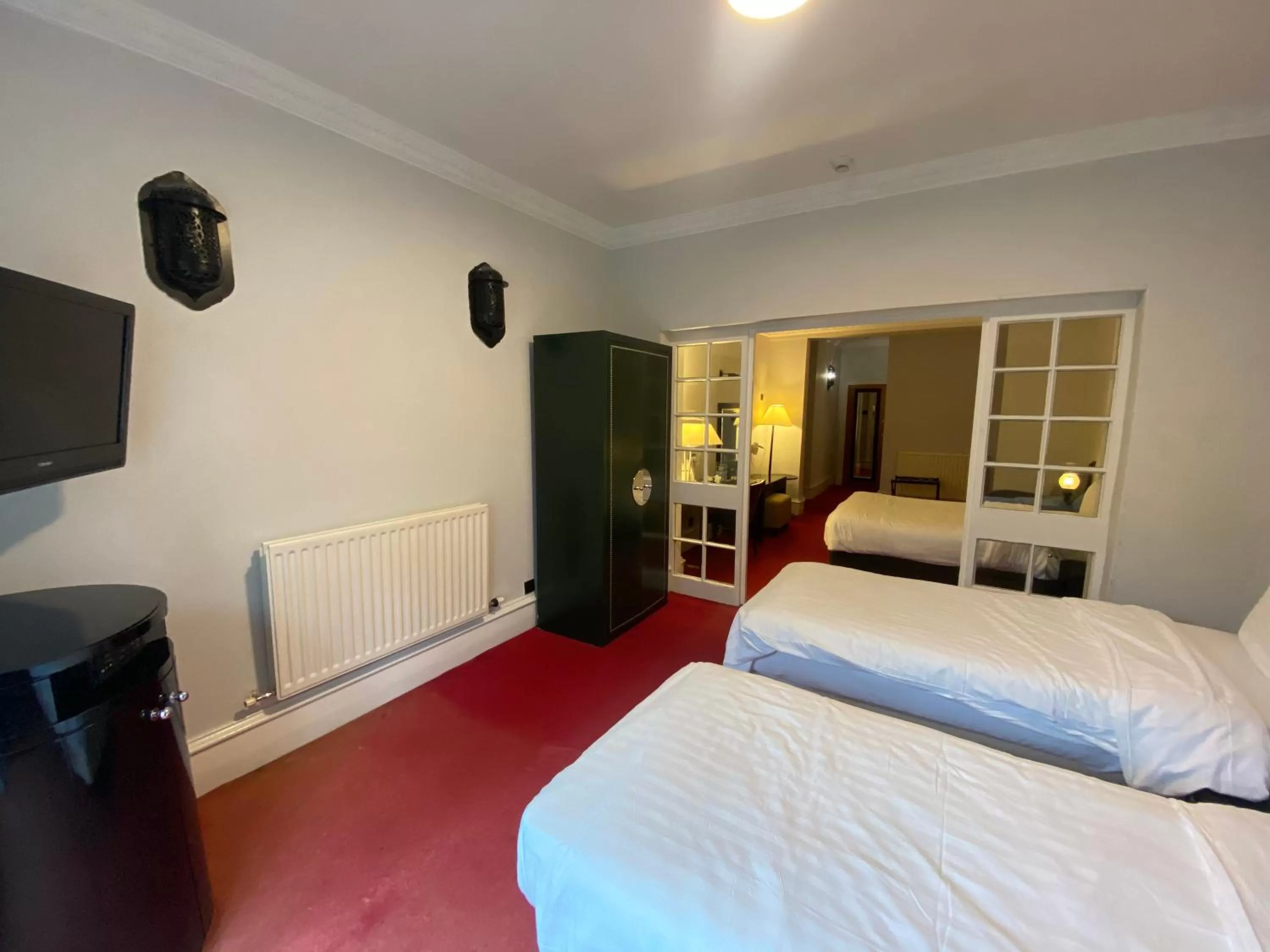 Bed in No6 West Coates