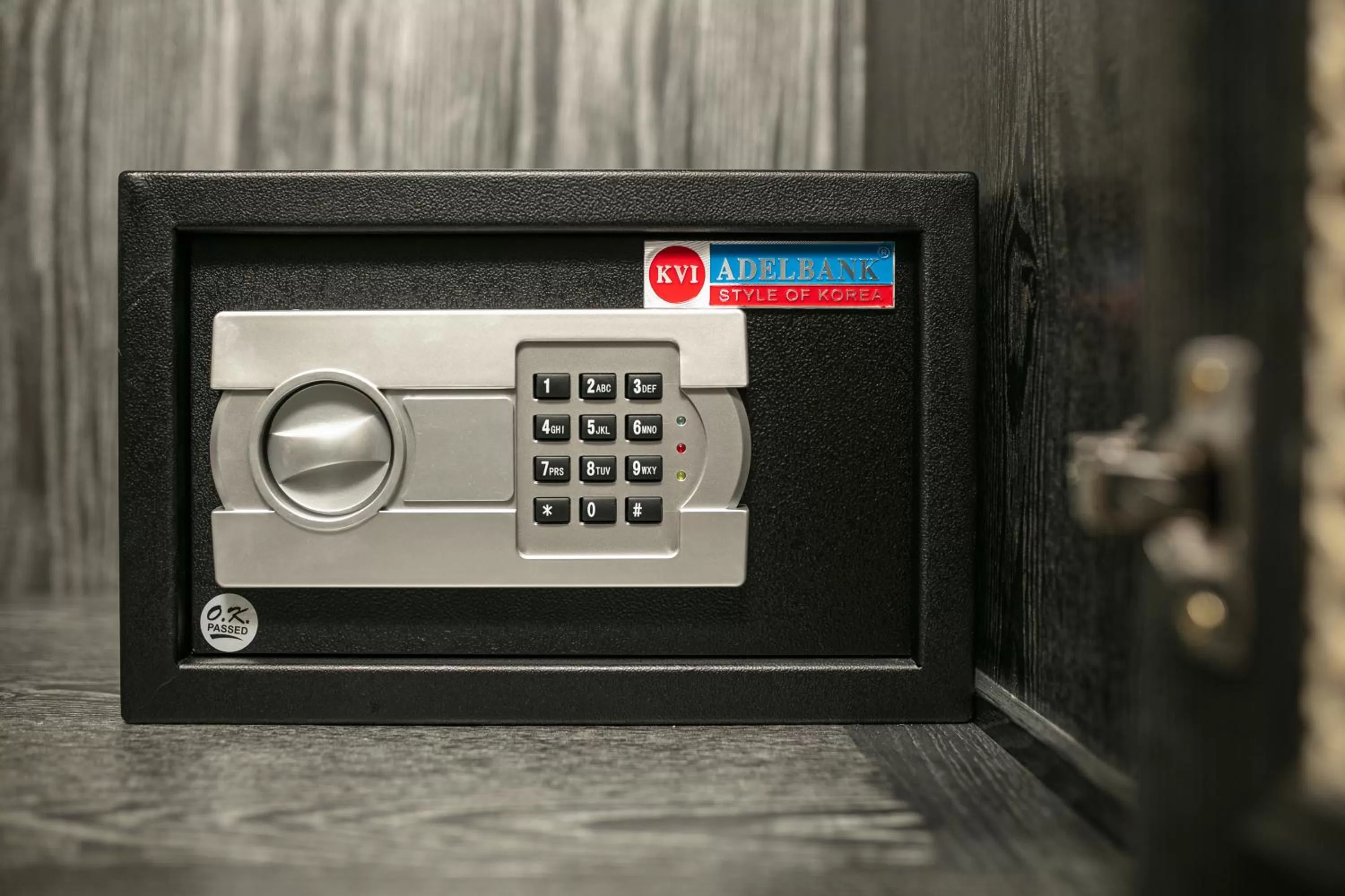 safe in Shining Central Hotel & Spa