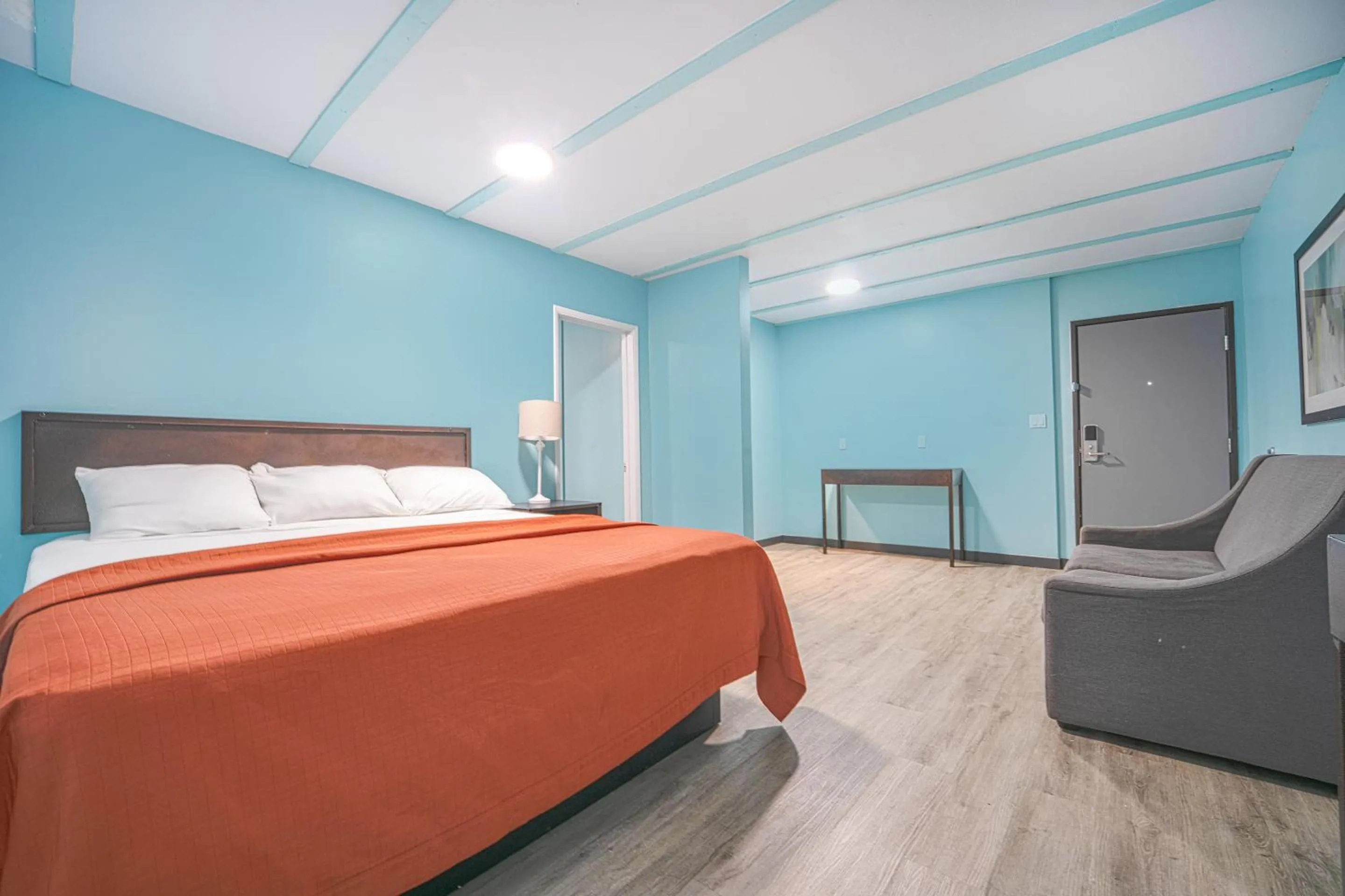 Bedroom, Bed in NOHO Hotel Hollywood LA