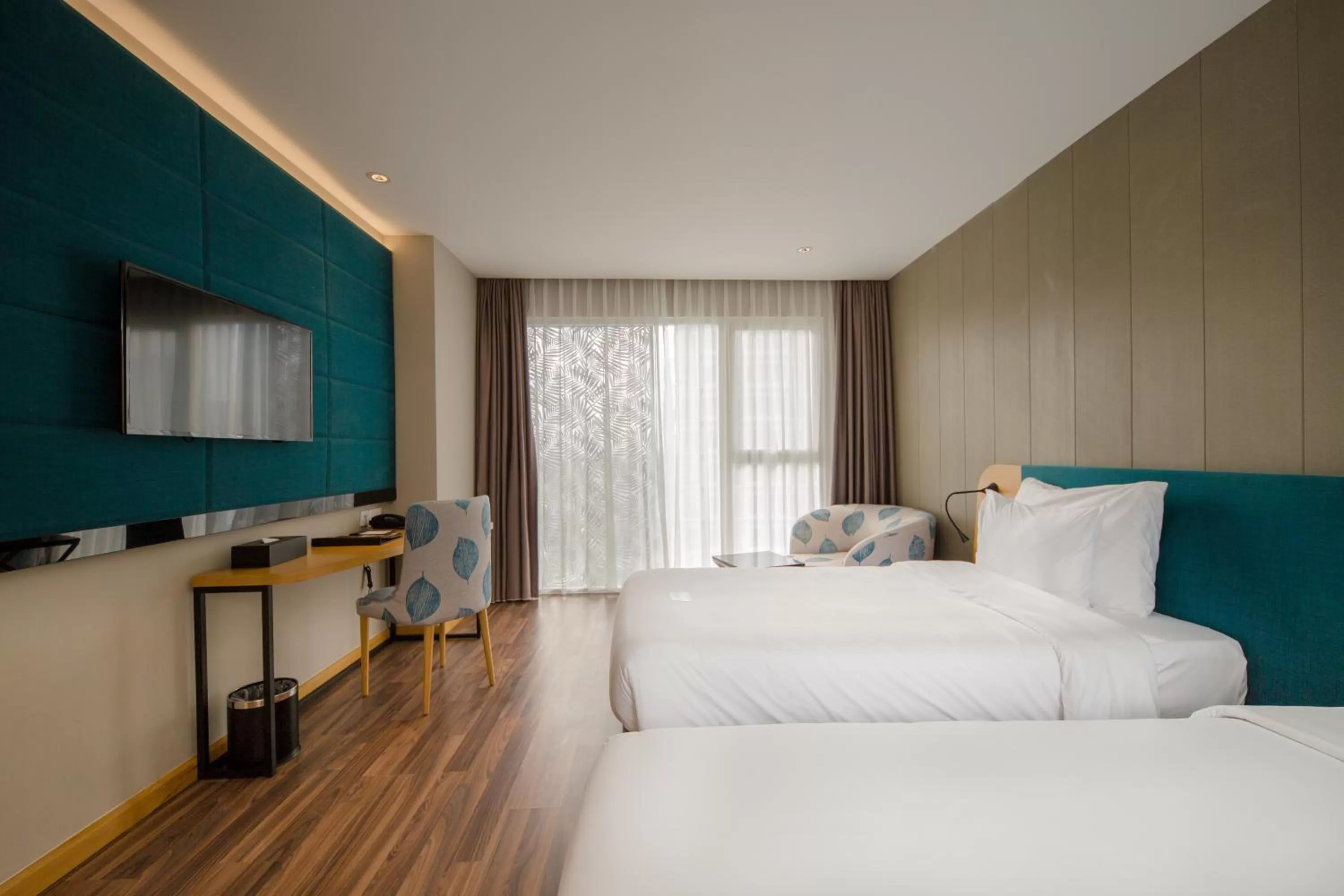 Restaurant/places to eat, Bed in Quinter Central Nha Trang