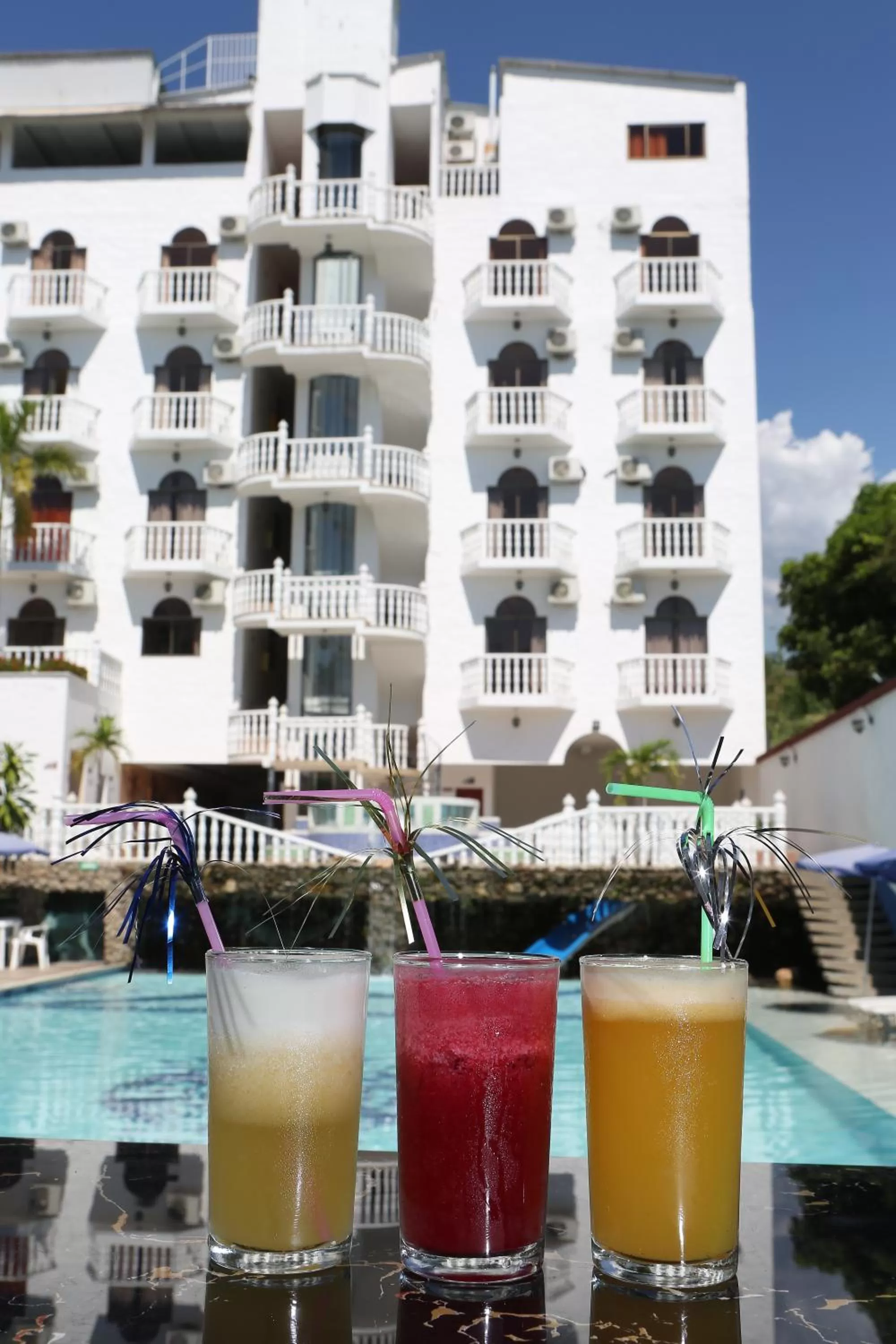 Property building, Drinks in Hotel Anamichu Suites
