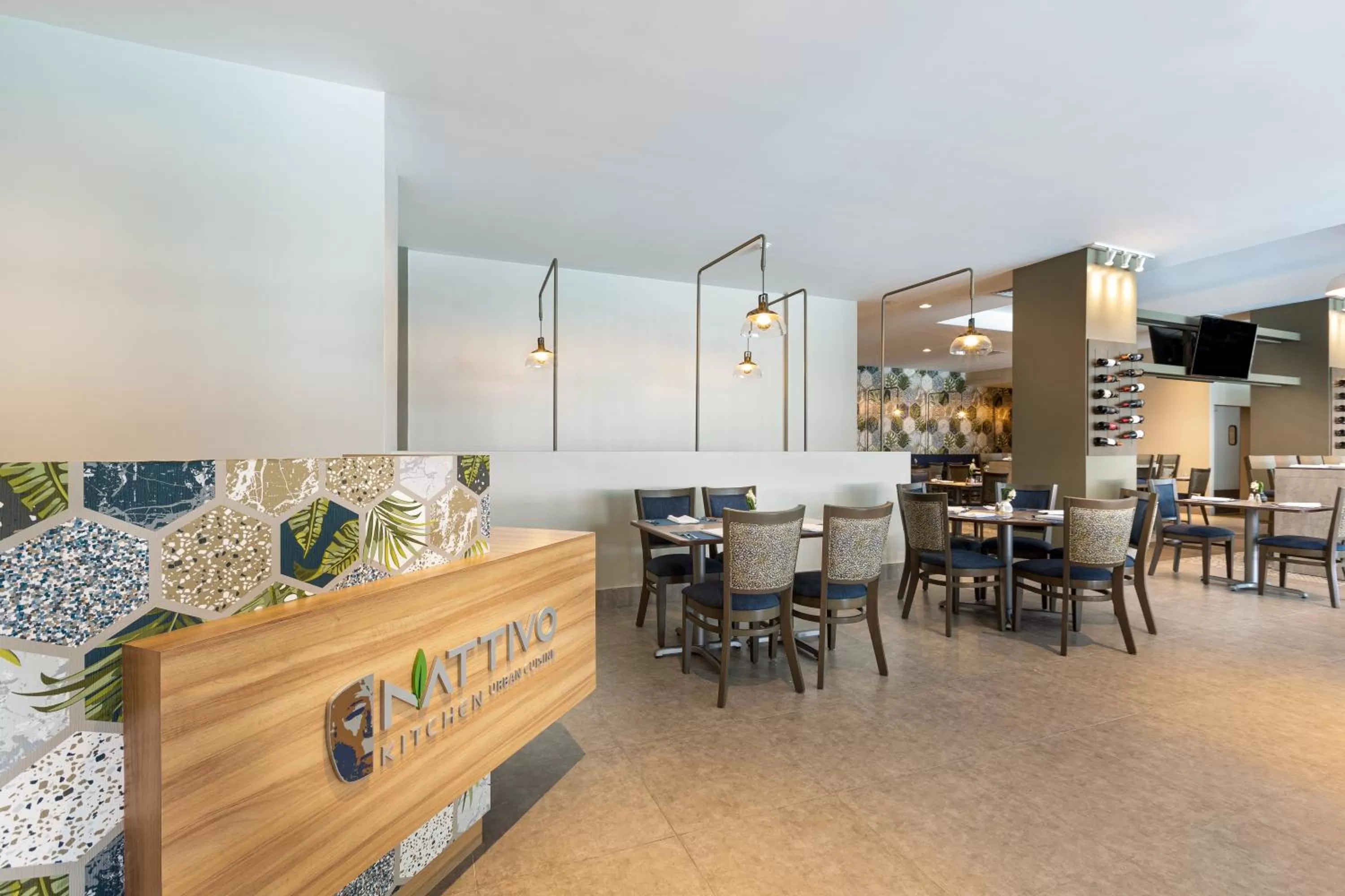 Restaurant/places to eat in Crowne Plaza San Jose La Sabana by IHG