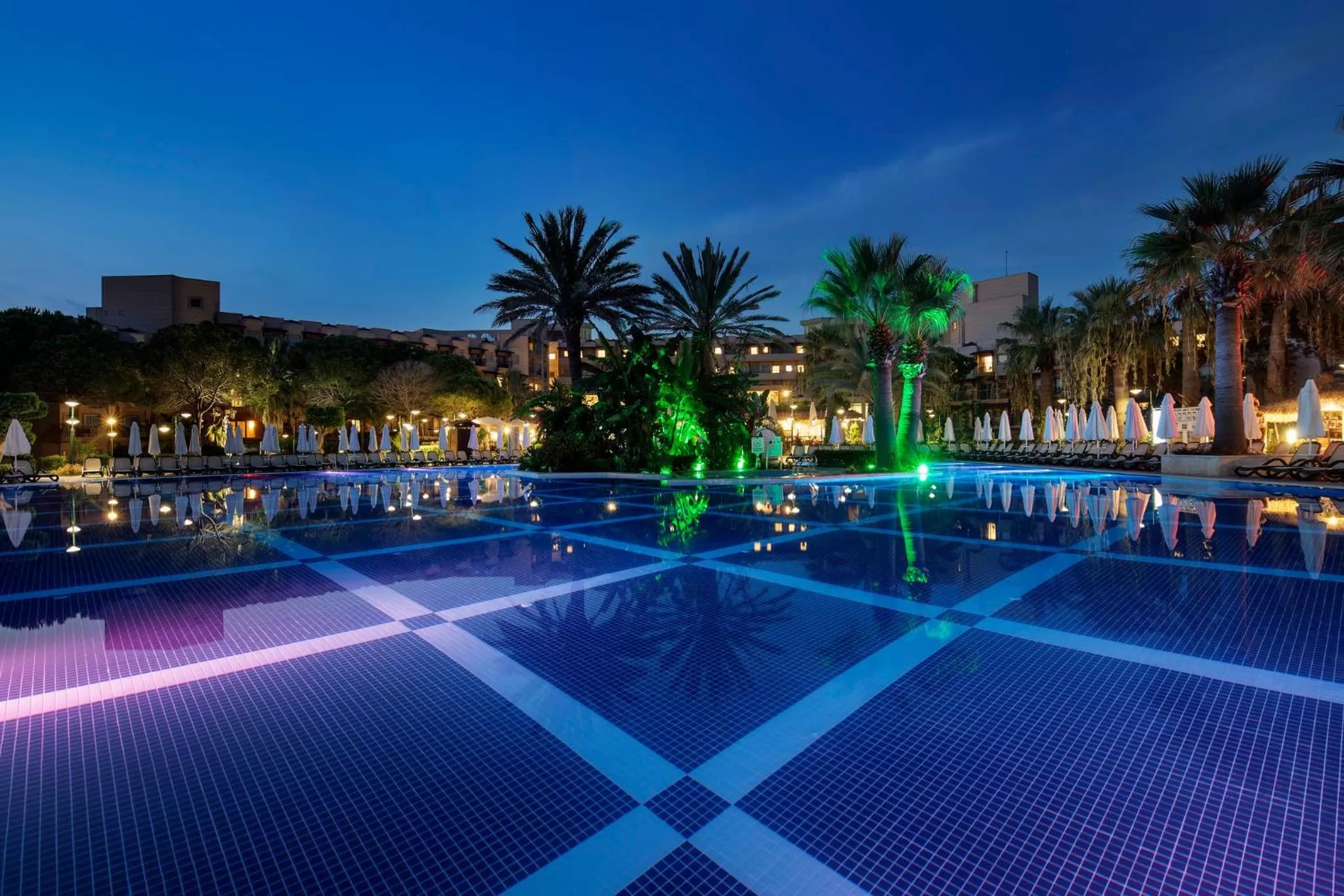Night in Crystal Tat Beach Pearl Collection - Ultimate All Inclusive