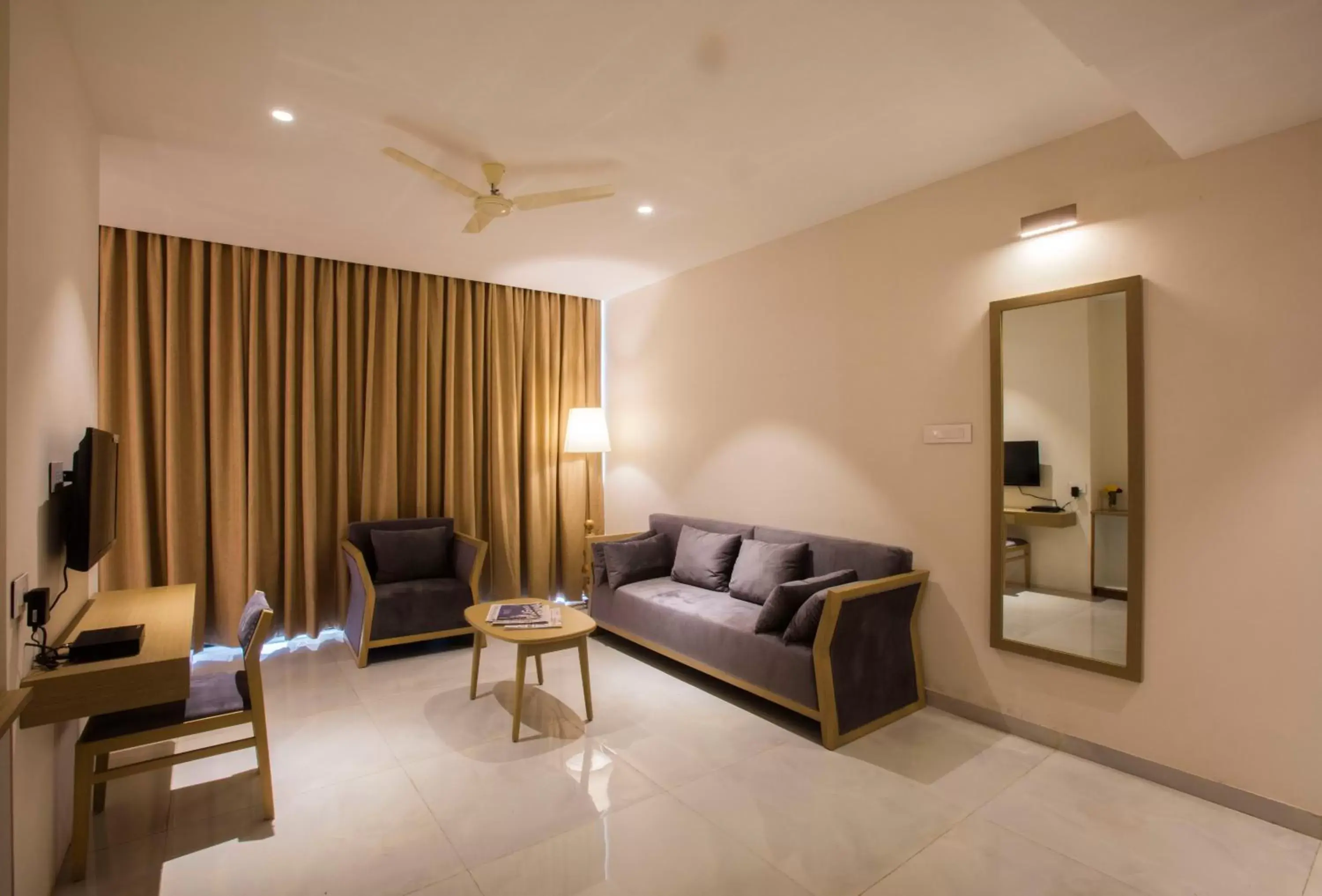 Suite - single occupancy in Sapphire Premium Hotel & Suite Suite - single occupancy in Sapphire Premium Hotel & Suite