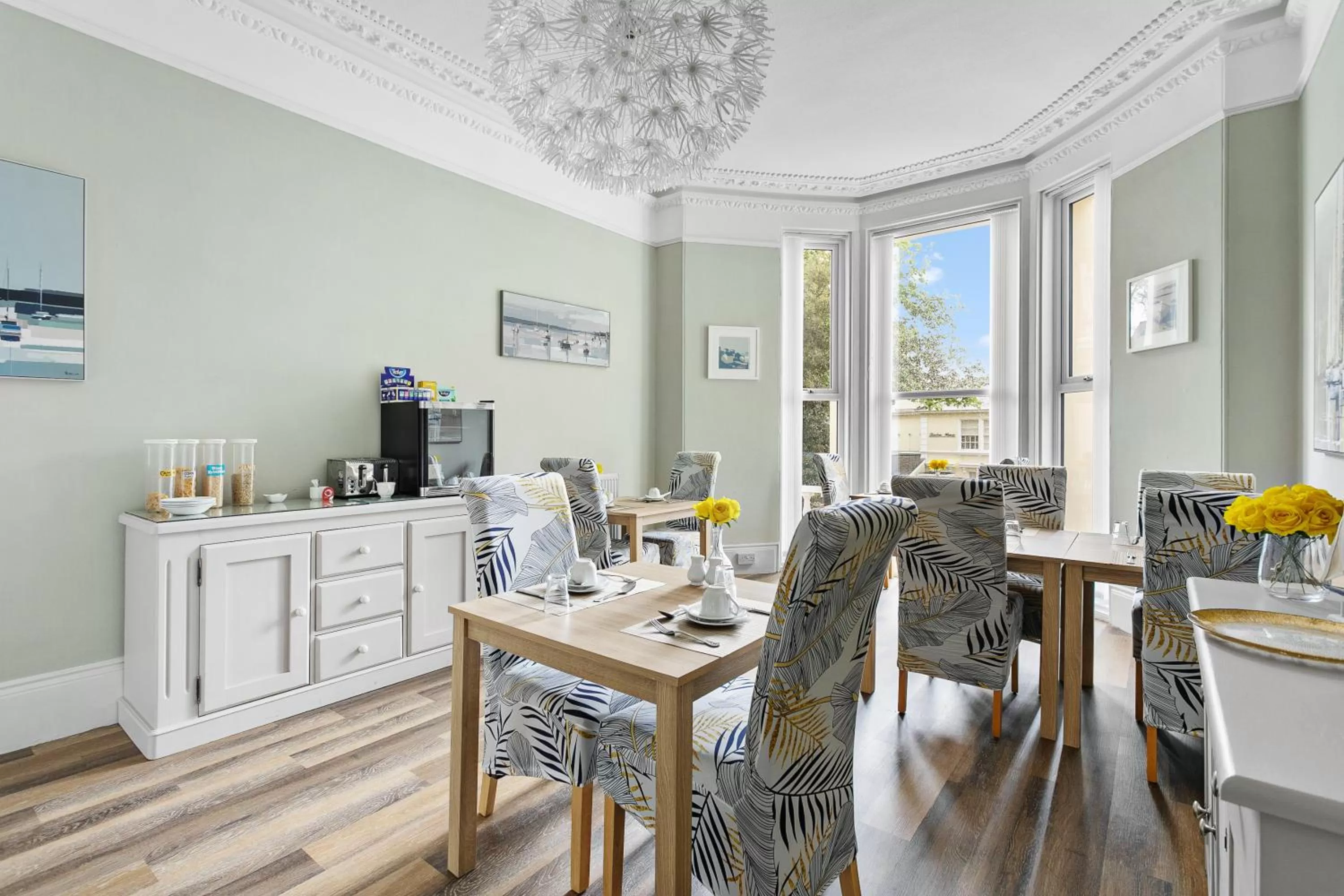 Breakfast in The Netley