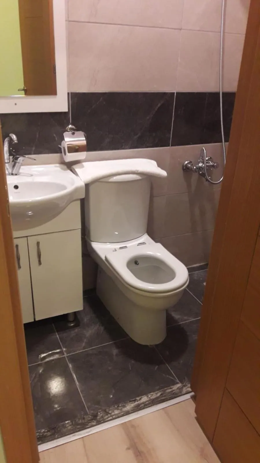 Toilet in Historial Hotel