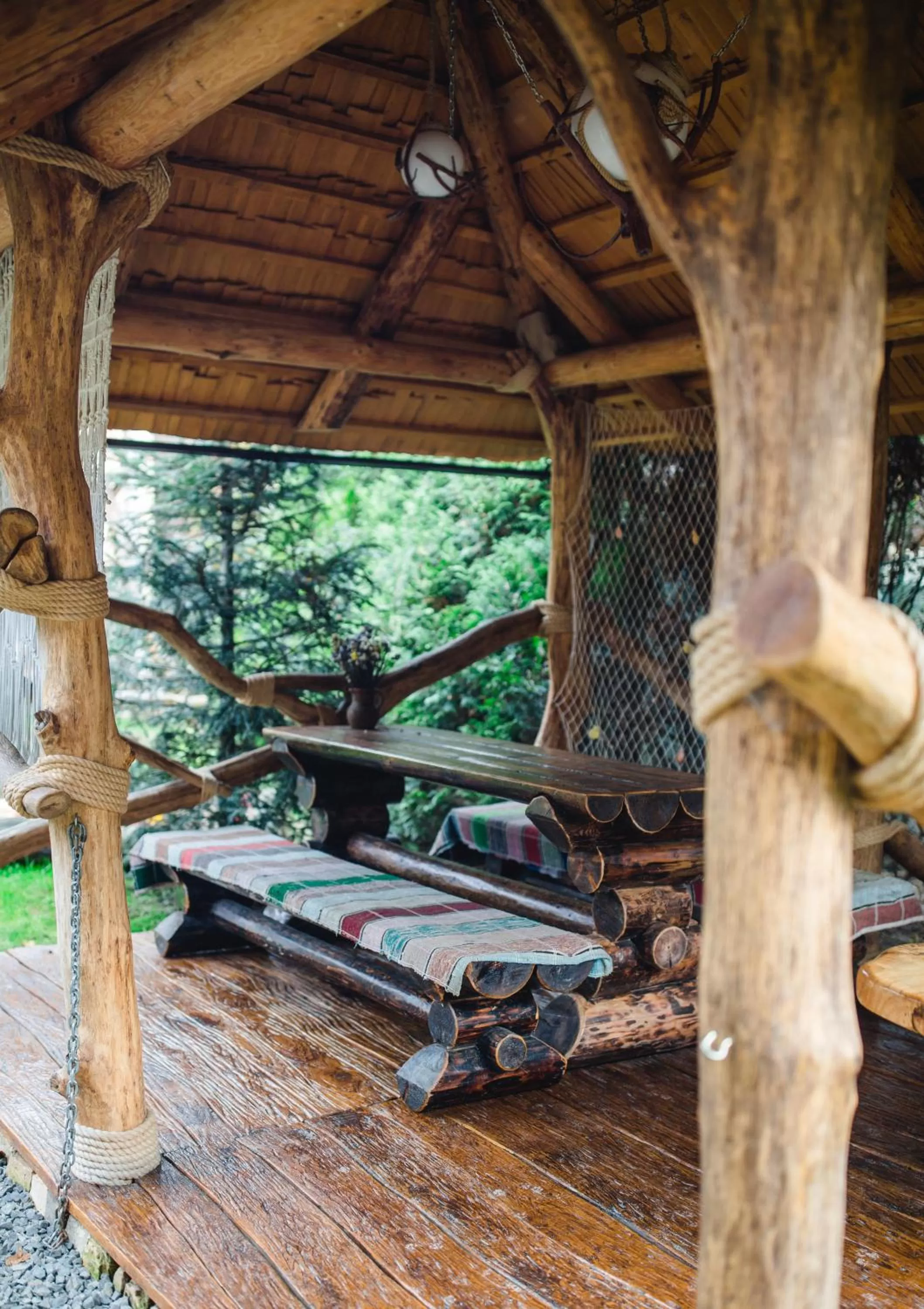 Balcony/Terrace, BBQ Facilities in Kolyba Opryshkiv