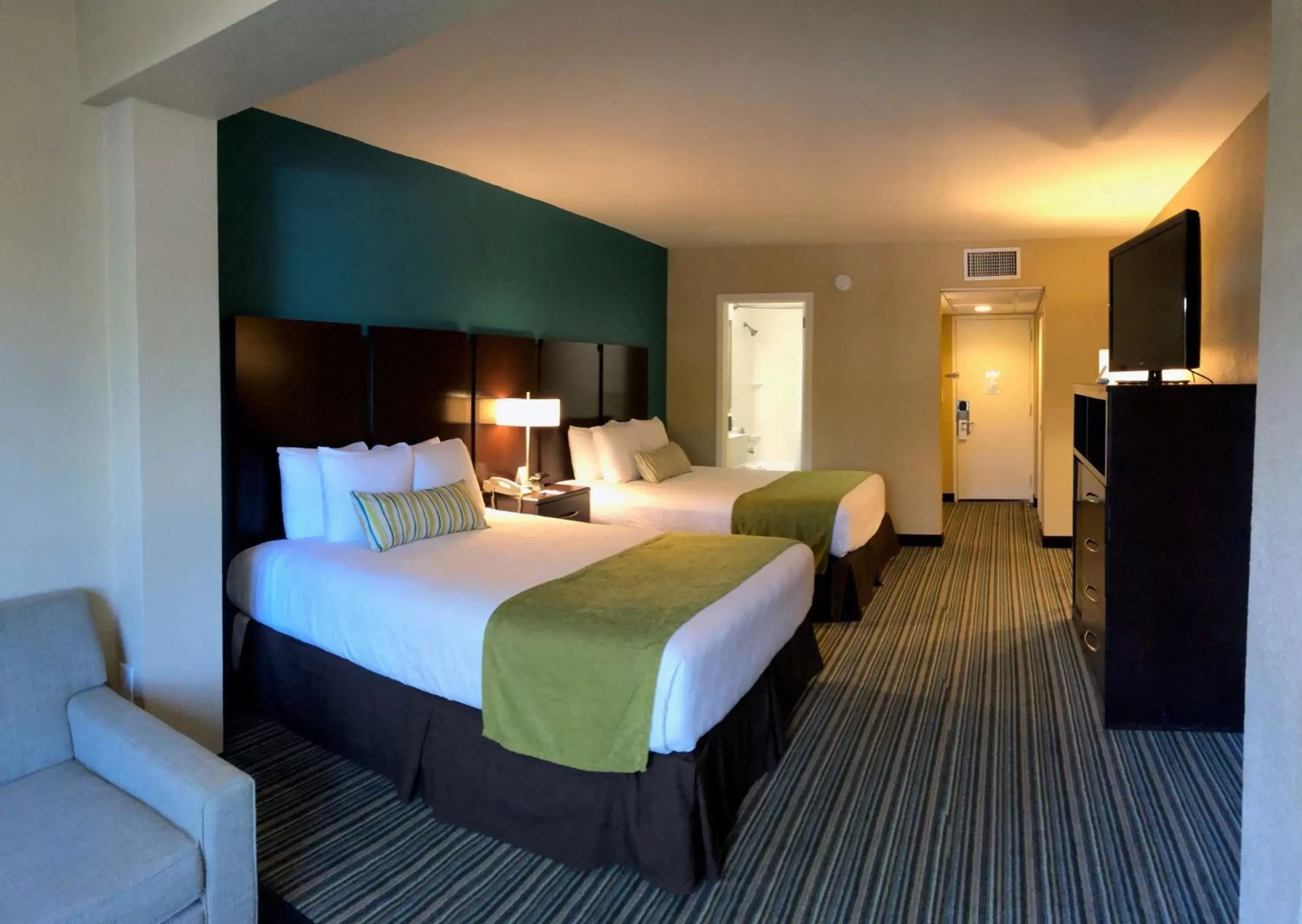 Studio with Queen Bed and Sofa Bed - Non-Smoking in Best Western On The Bay Inn & Marina Studio with Queen Bed and Sofa Bed - Non-Smoking in Best Western On The Bay Inn & Marina