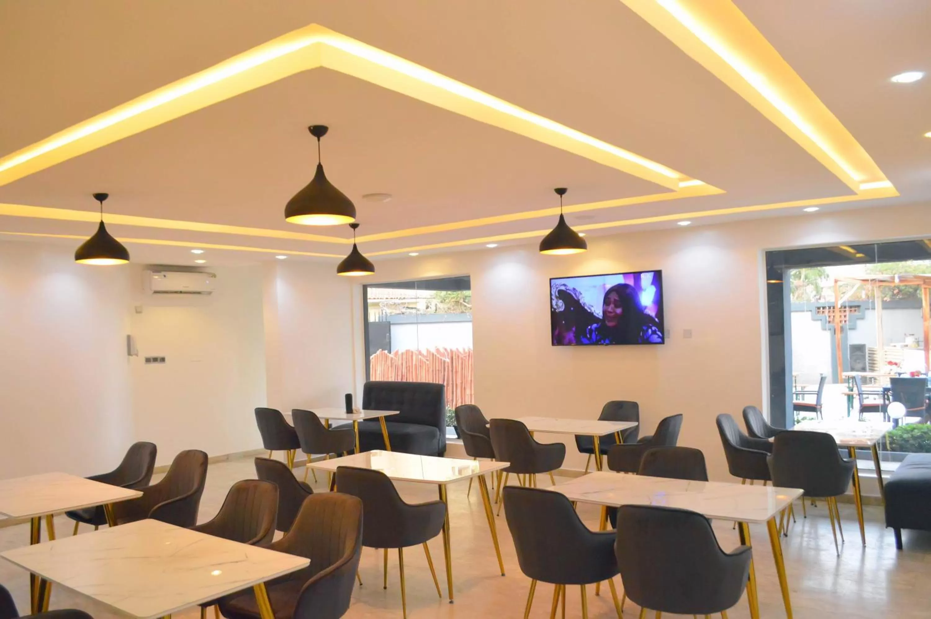 HIS Dulce Apartments