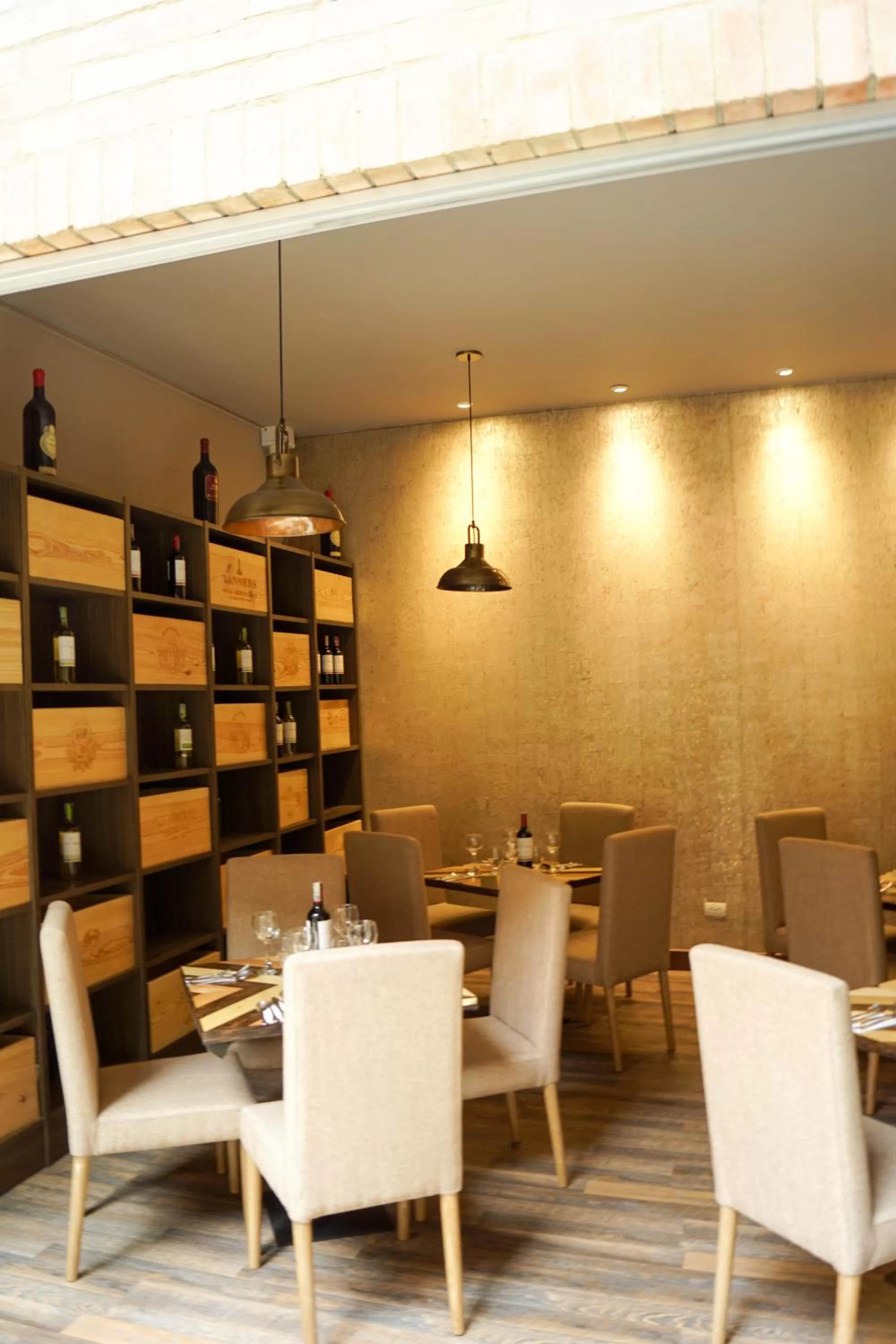 Restaurant/places to eat in Hotel Factory Green Bogotá Occidente Calle 80