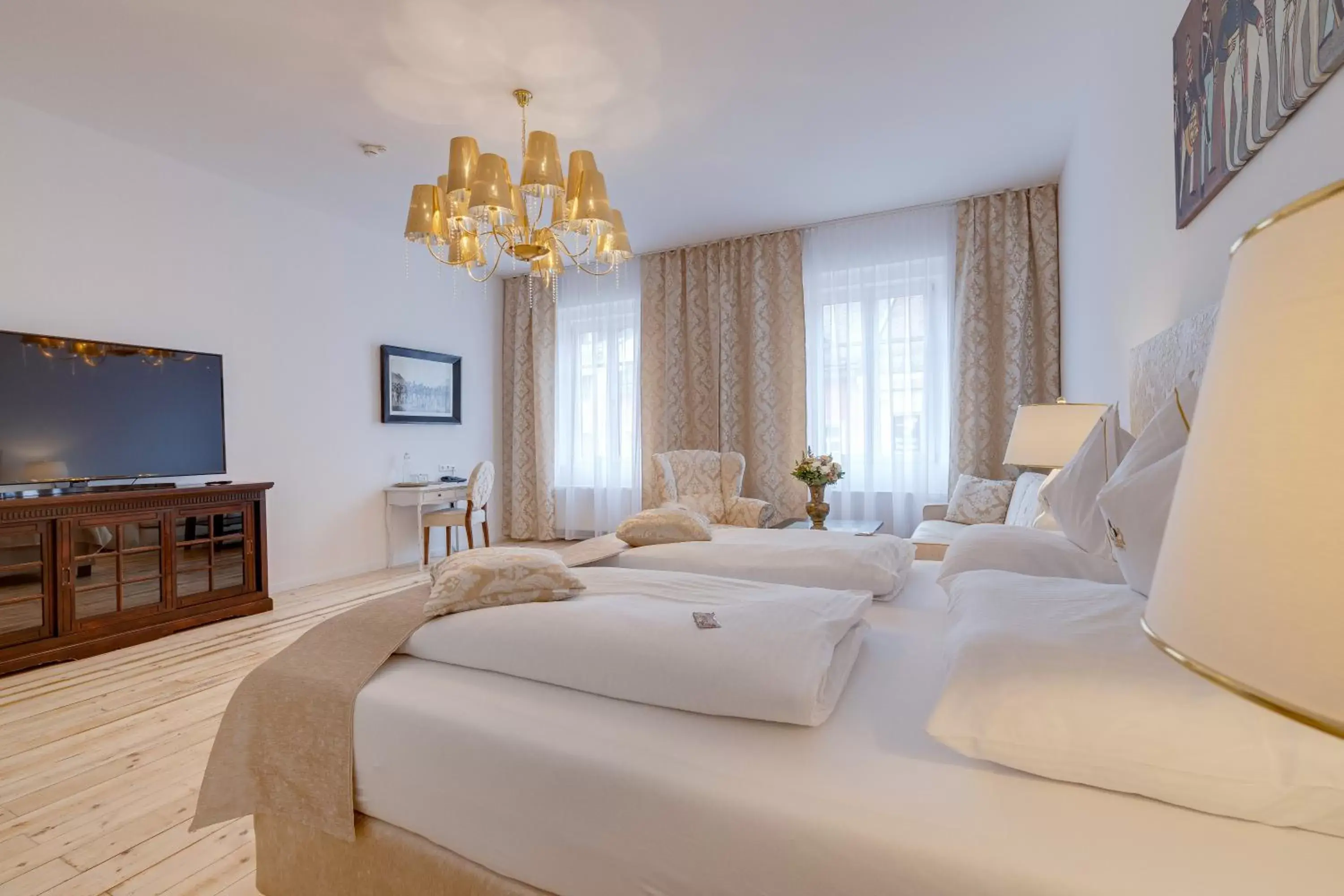 Superior Suite in Boutique Hotel Goldenes Lamm Villach Superior Suite in Boutique Hotel Goldenes Lamm Villach