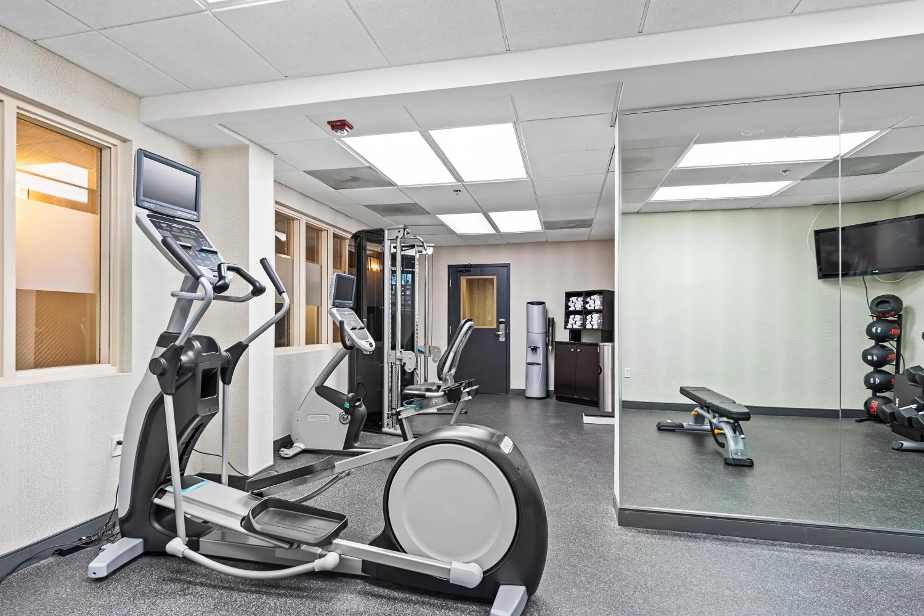 Fitness centre/facilities in Holiday Inn - St. Petersburg West by IHG