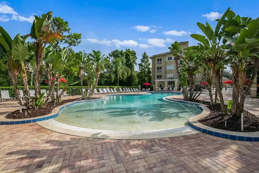 Swimming pool in Silver Lake Resort