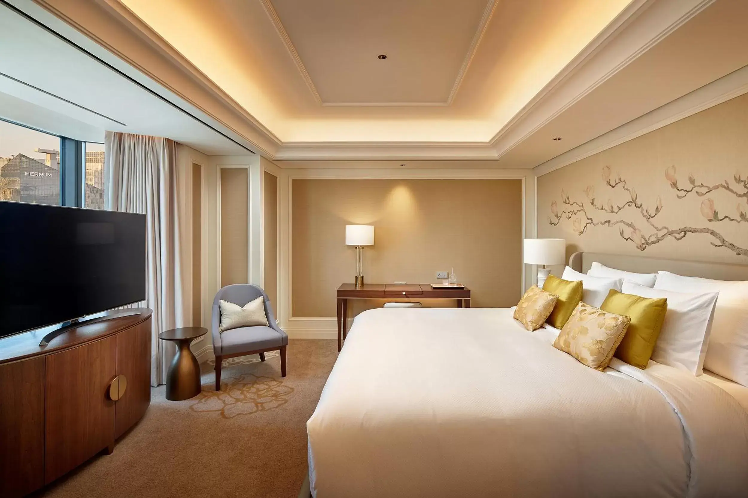 Executive Junior Suite Double Room – La Cime Access Included in Lotte Hotel Seoul Executive Tower Executive Junior Suite Double Room – La Cime Access Included in Lotte Hotel Seoul Executive Tower