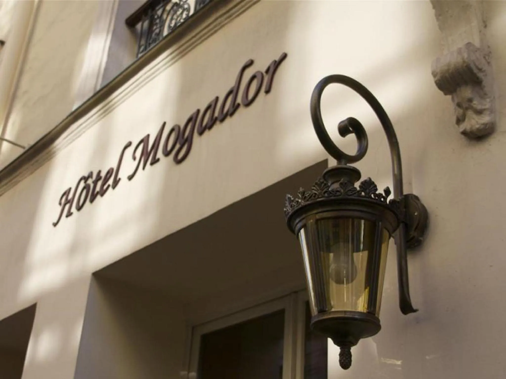 Facade/entrance in Hotel Mogador