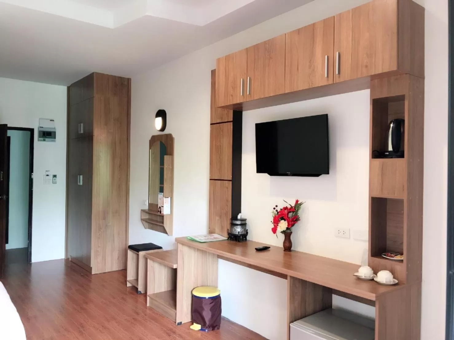 Coffee/tea facilities in Hugpua Hotel