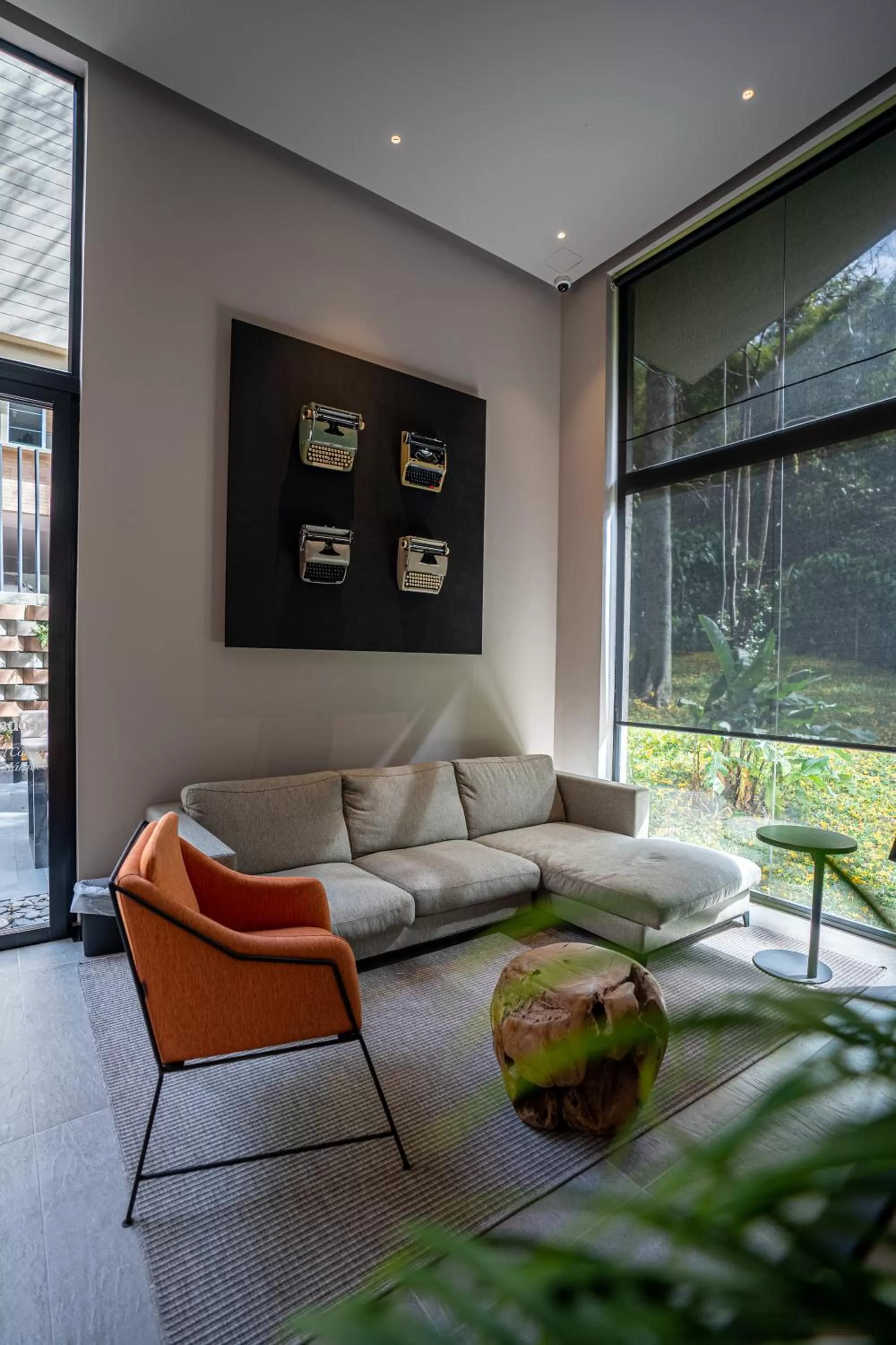 Living room in Lettera Hotel