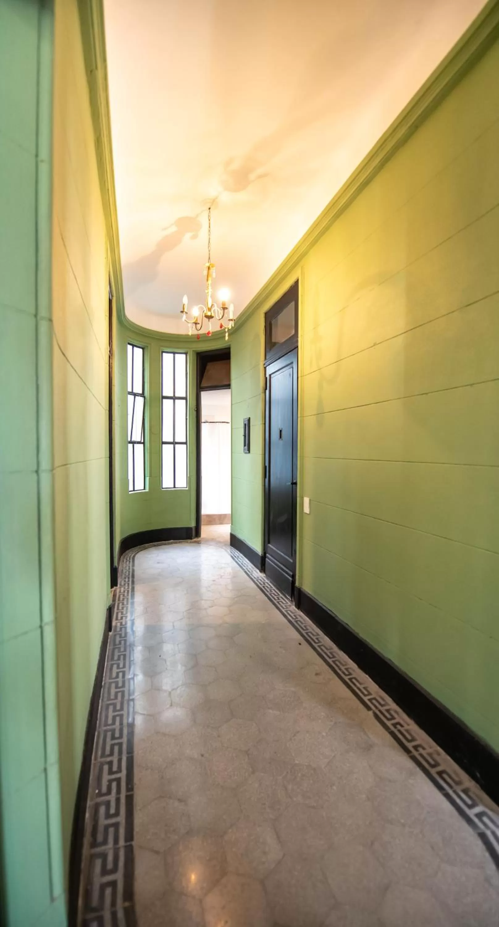 Property building in Maison Ramón