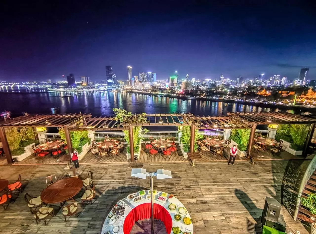 Restaurant/places to eat in Sokha Phnom Penh Hotel