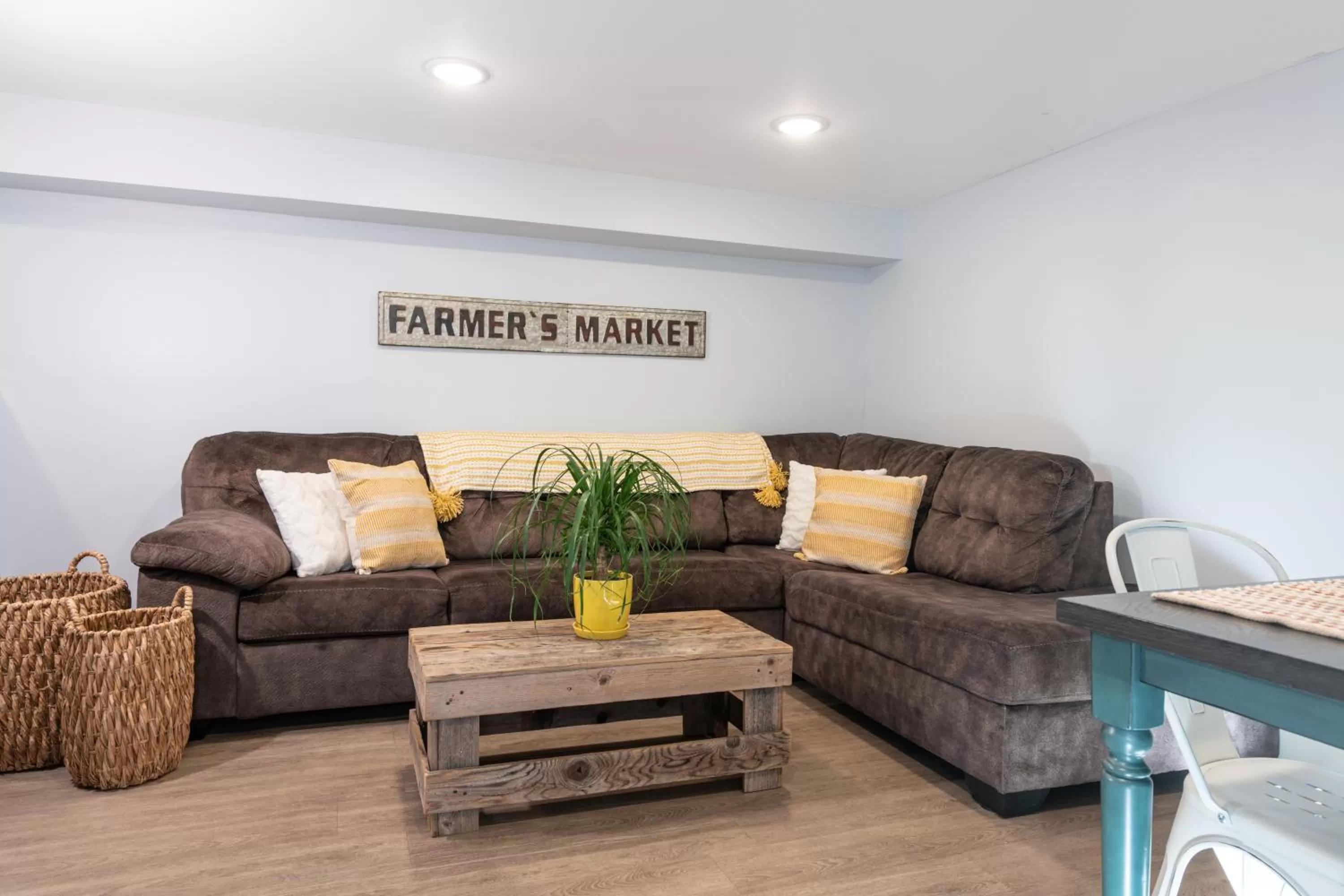 Living room in Mad River Lodge