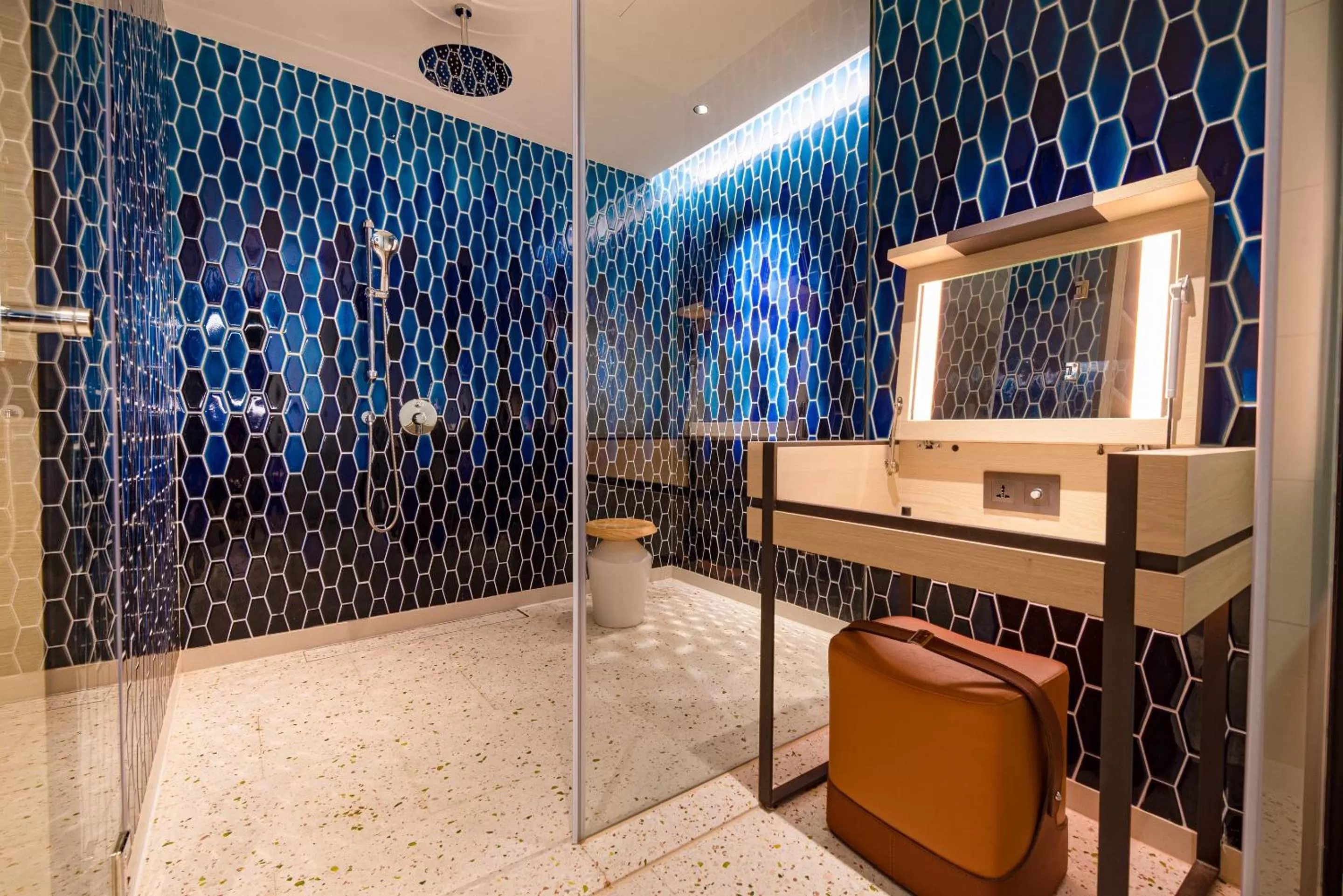 Toilet in Hotel Indigo Kaohsiung Central Park by IHG