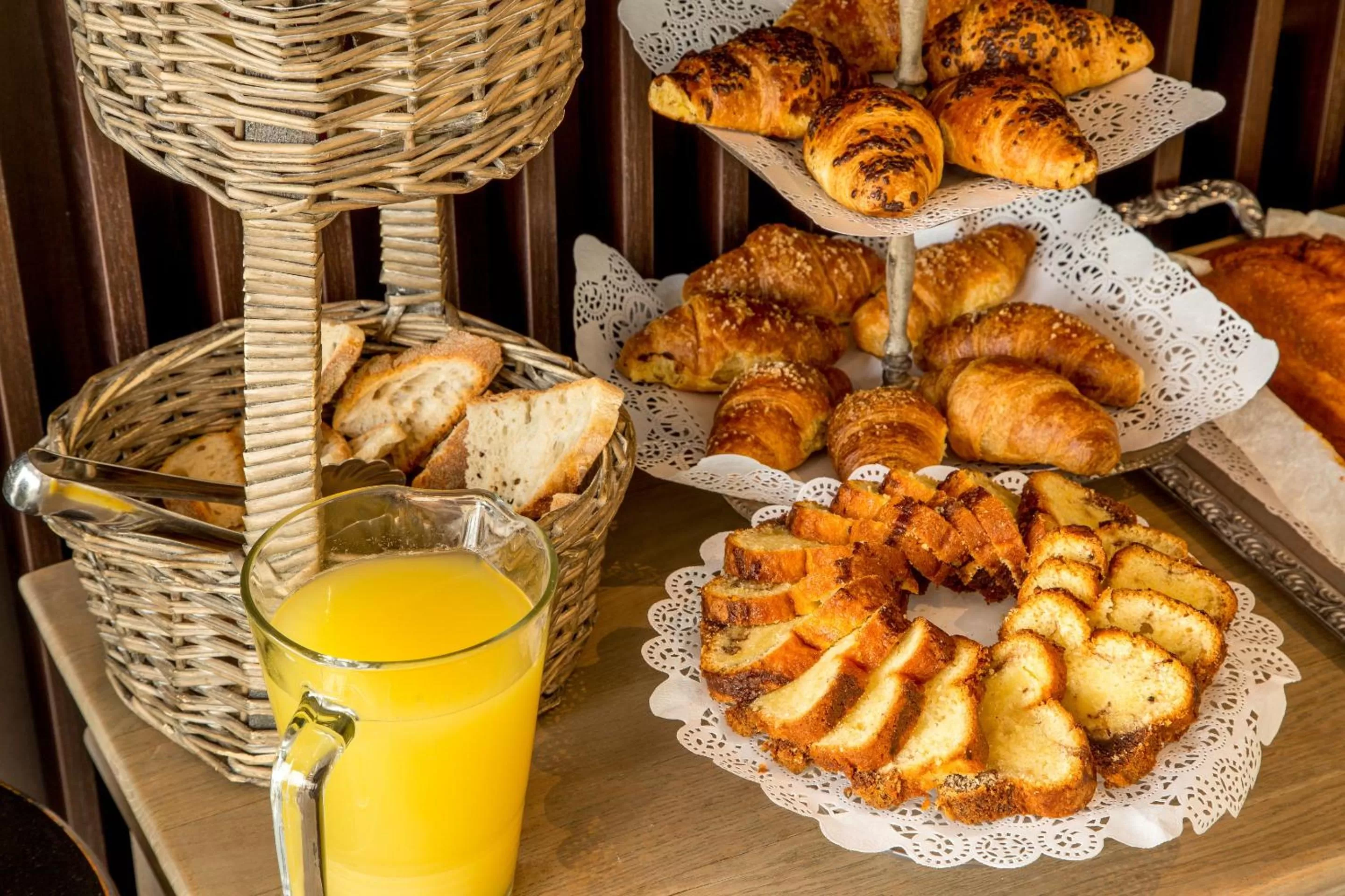 Food and drinks in The B Place