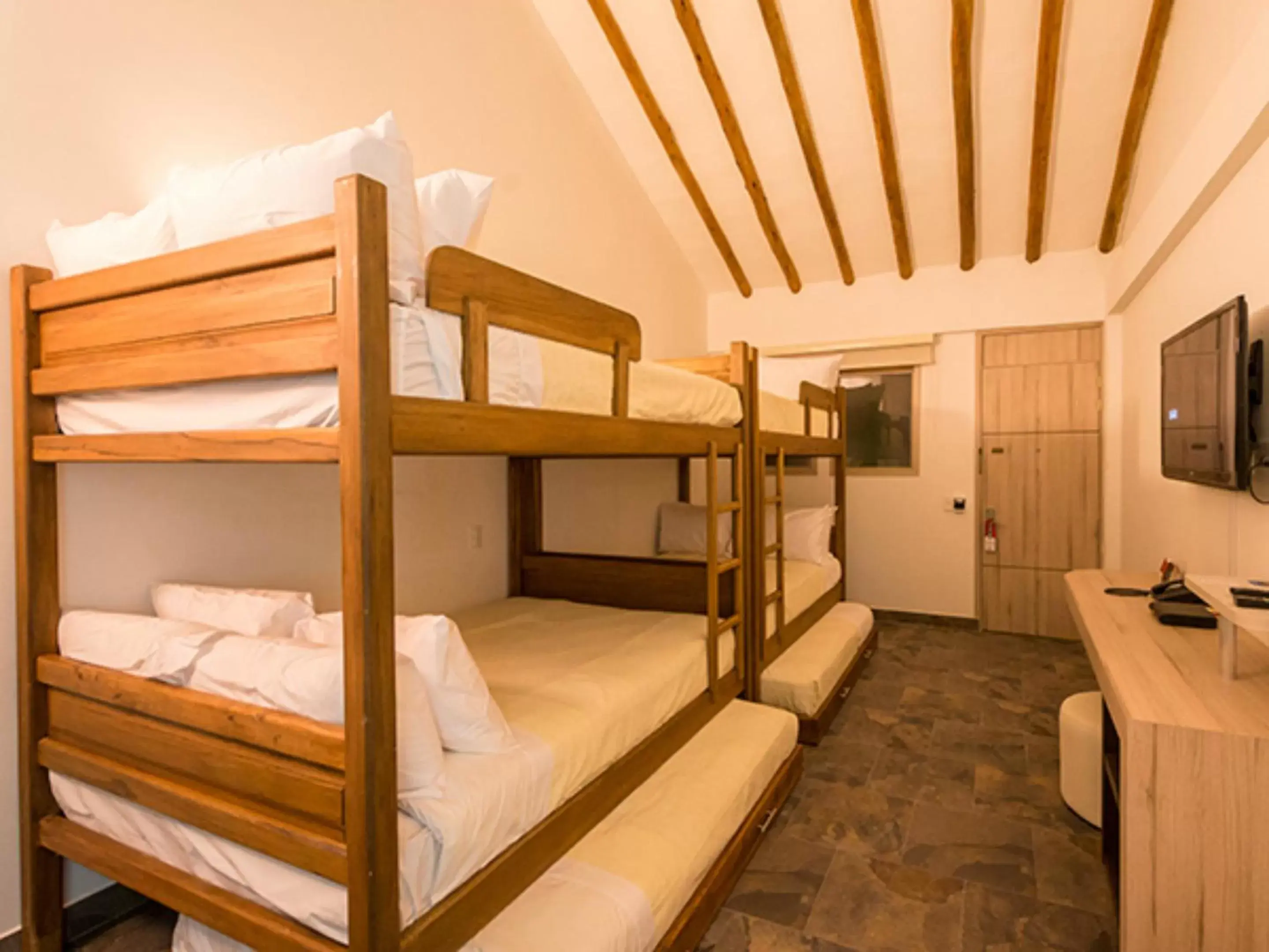 Standard Family Room in Hotel Capitan Ricaurte Standard Family Room in Hotel Capitan Ricaurte