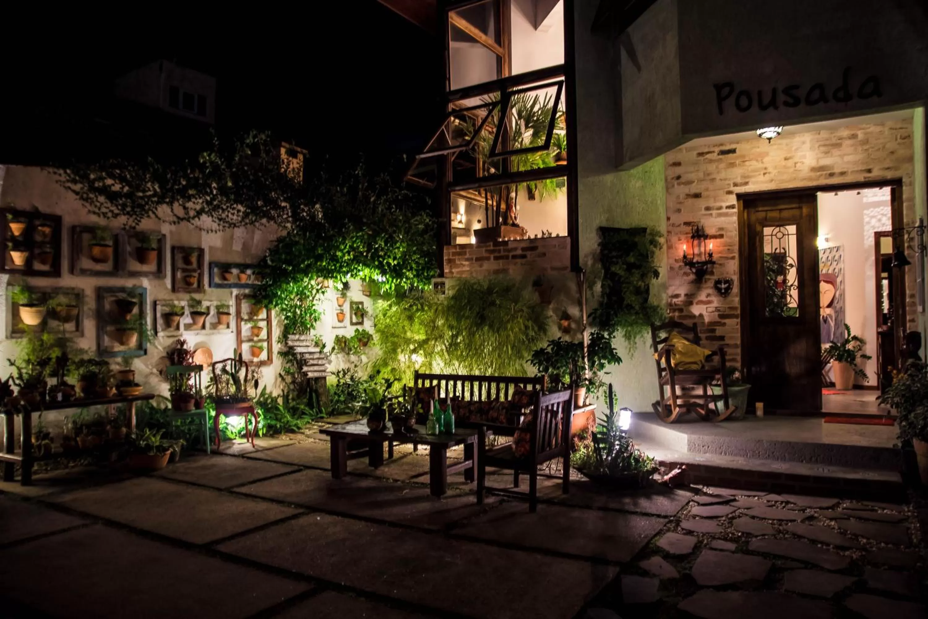 Facade/entrance in Pousada Santarina