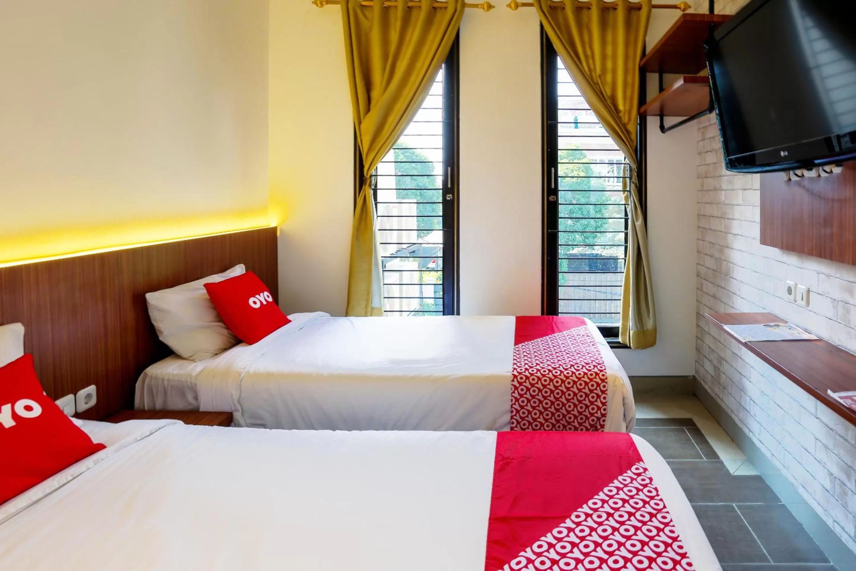 Bedroom, Bed in Hotel O Point Inn