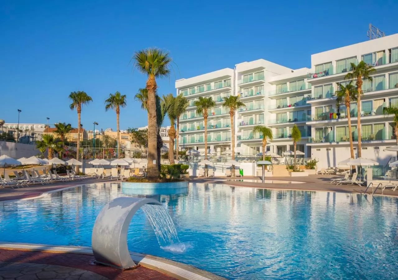 Swimming pool in Tsokkos Protaras Beach Hotel