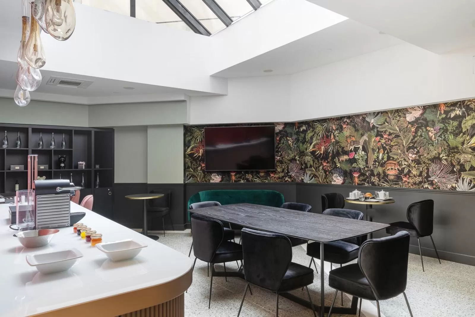 Breakfast in Hôtel 31 - Paris Tour Eiffel