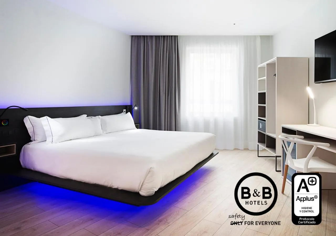Logo/Certificate/Sign, Bed in B&B HOTEL Madrid Centro Puerta del Sol