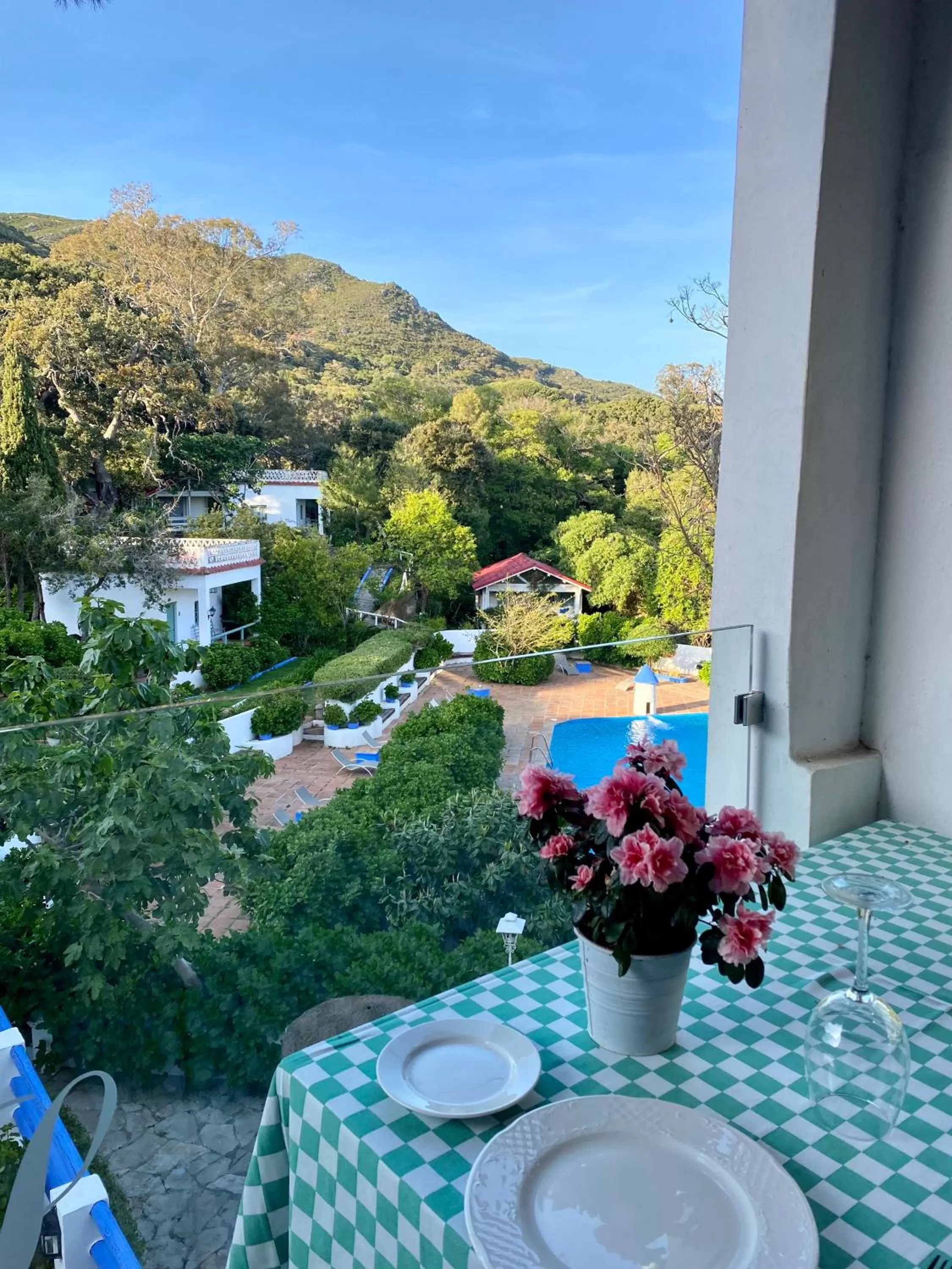 Restaurant/places to eat in Mesón de Sancho