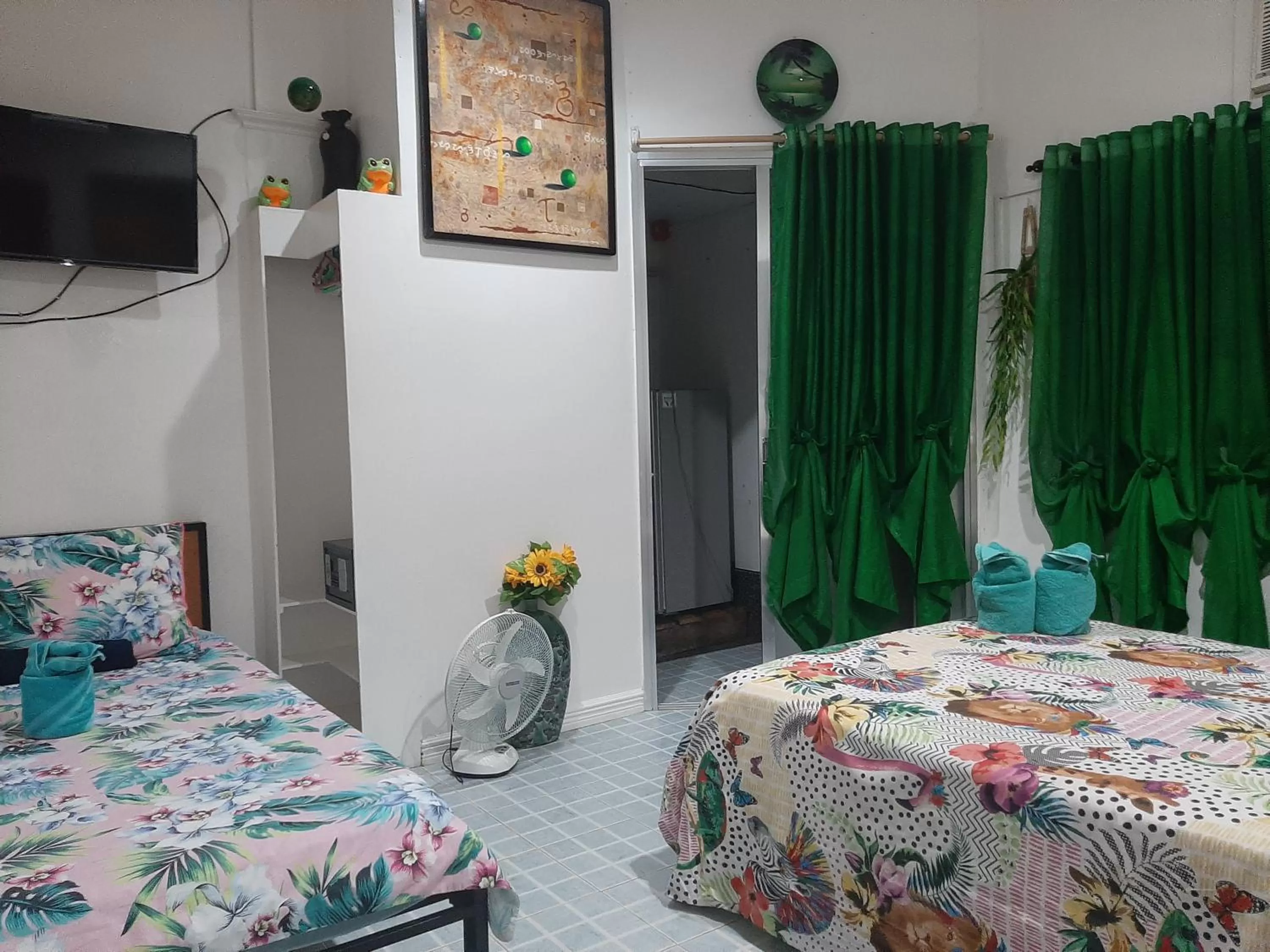 Photo of the whole room, Bed in Lala Panzi Bed and Breakfast