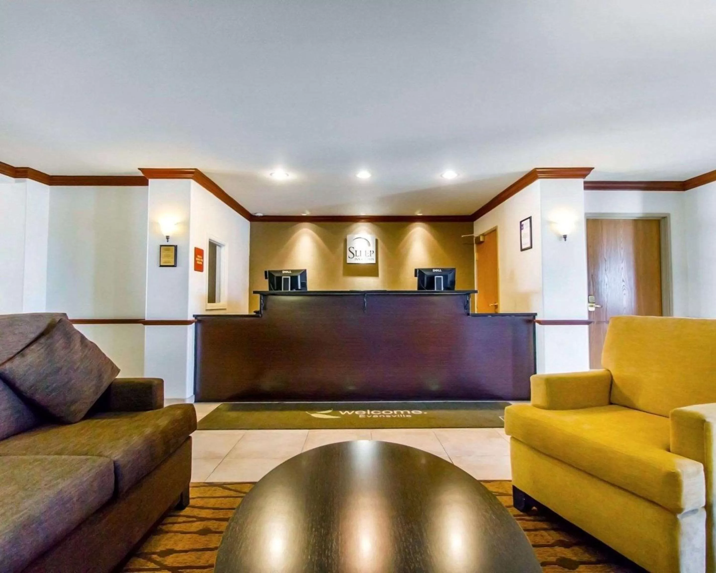 Lobby or reception in Sleep Inn & Suites Evansville - Casper