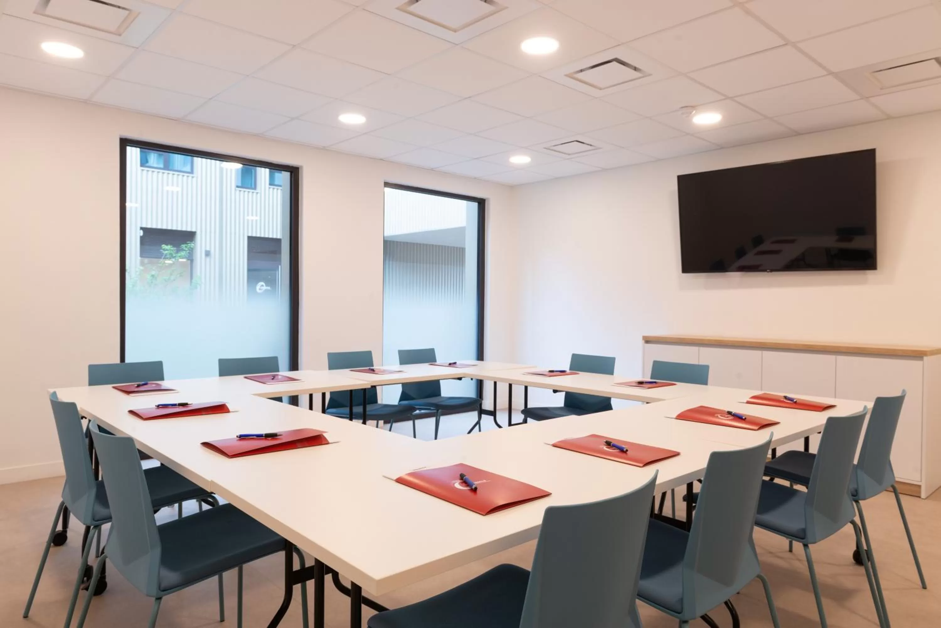 Business facilities in The Originals Résidence Le Monde Paris Ivry Confluence