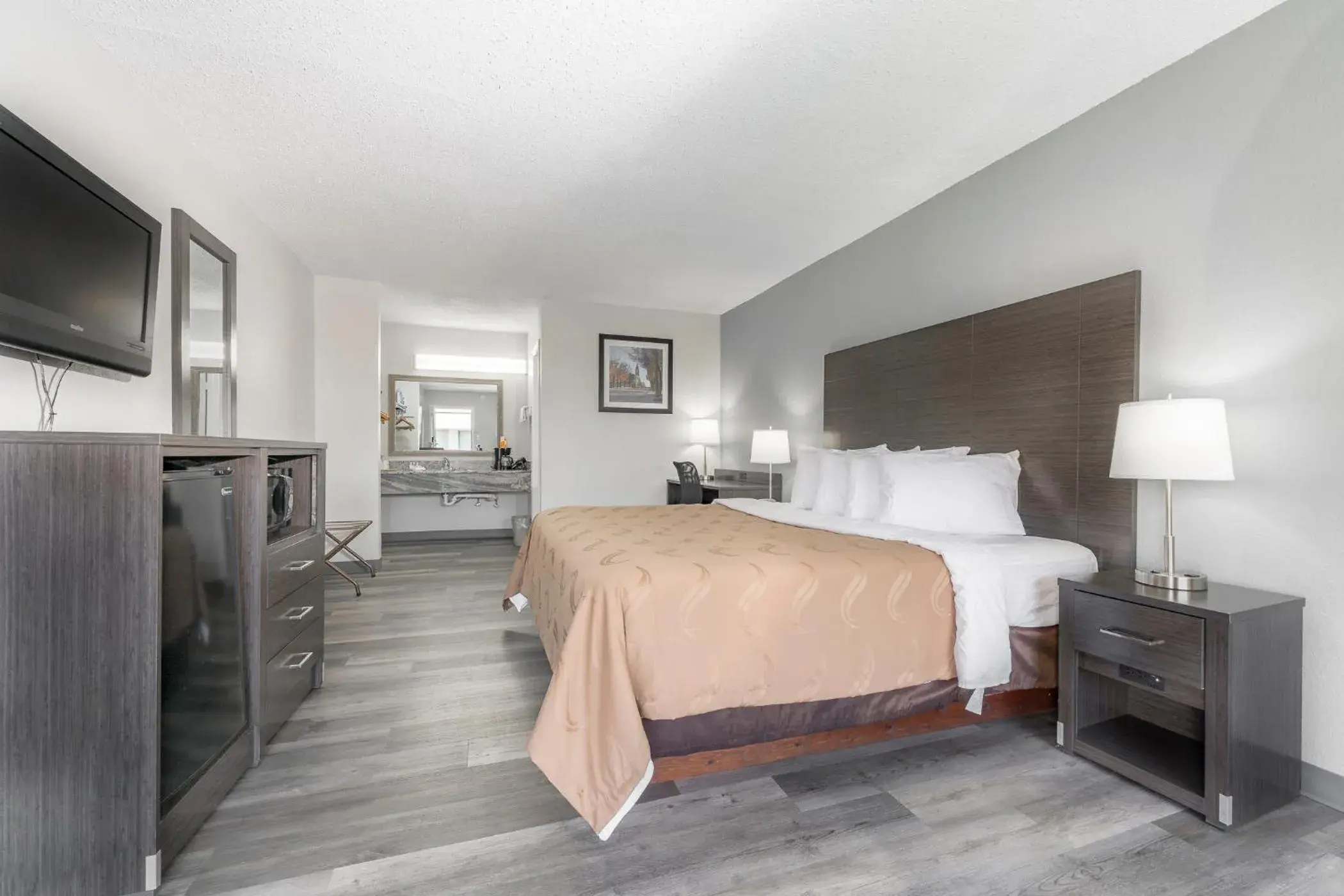 King Room - Accessible/Non Smoking in Quality Inn King Room - Accessible/Non Smoking in Quality Inn