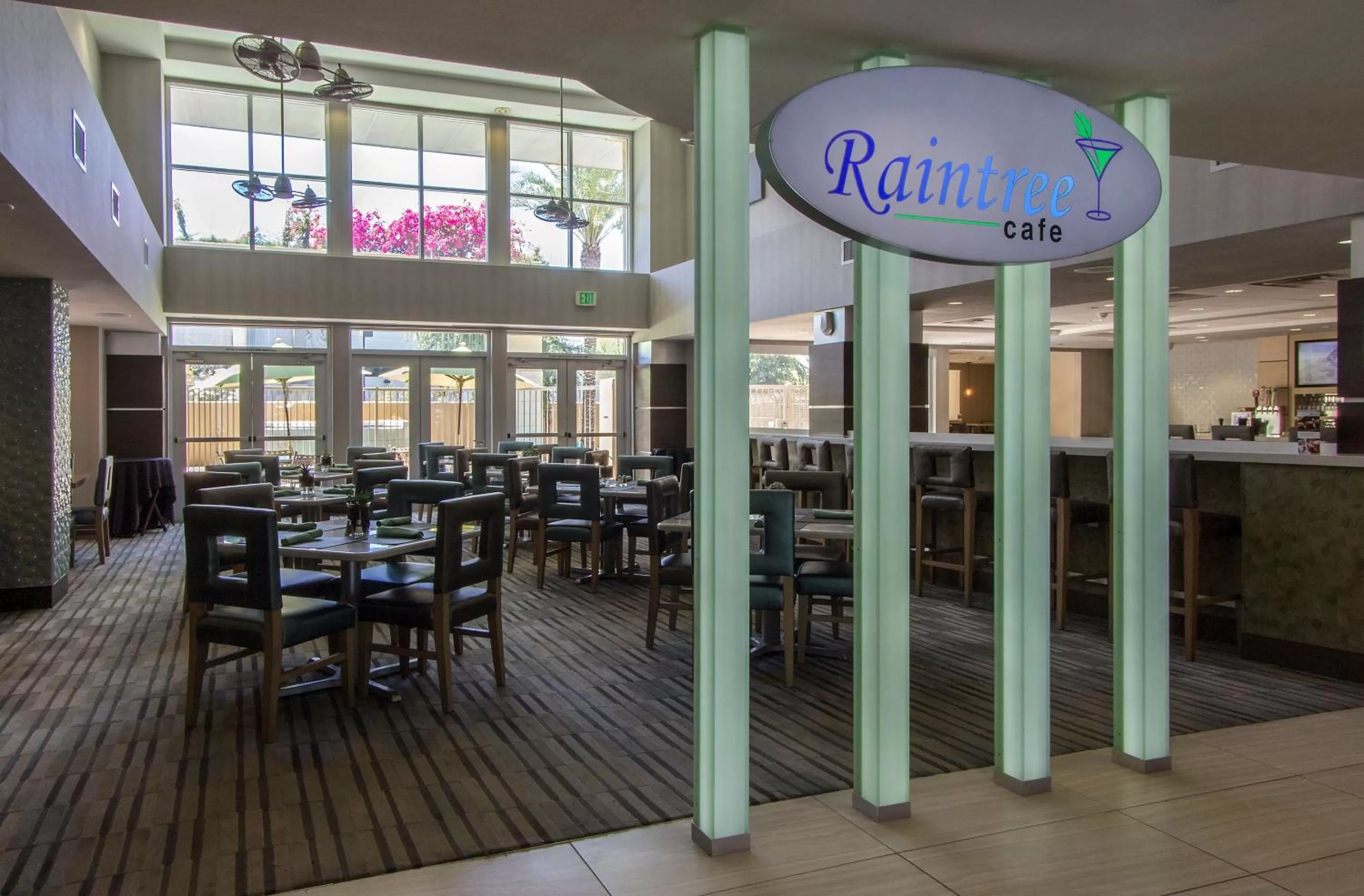 Restaurant/places to eat in Holiday Inn Scottsdale North- Airpark by IHG