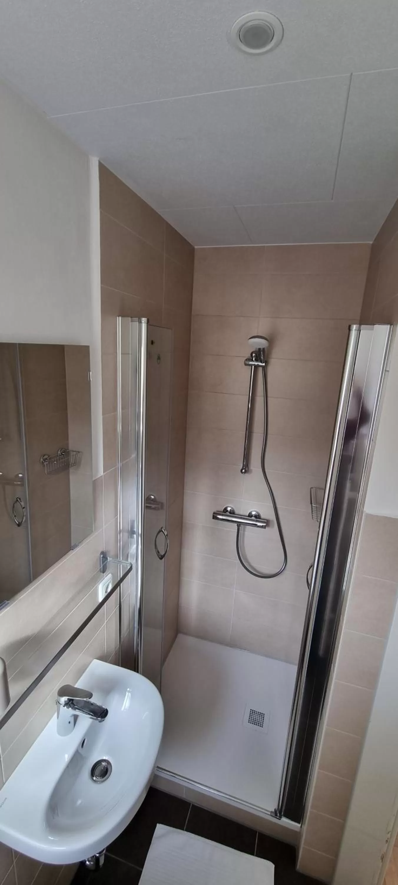 Shower in Orchidee Altenau